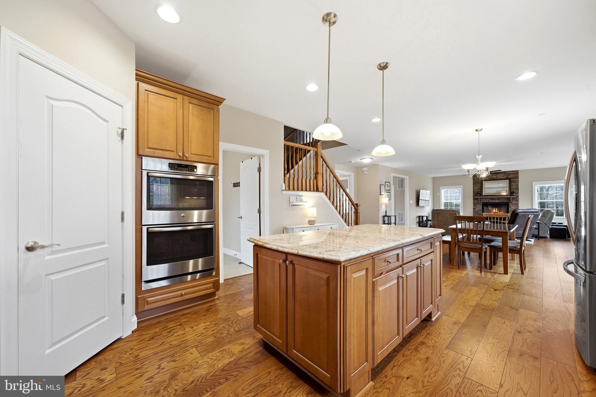 OAKLAND HALL - Residential