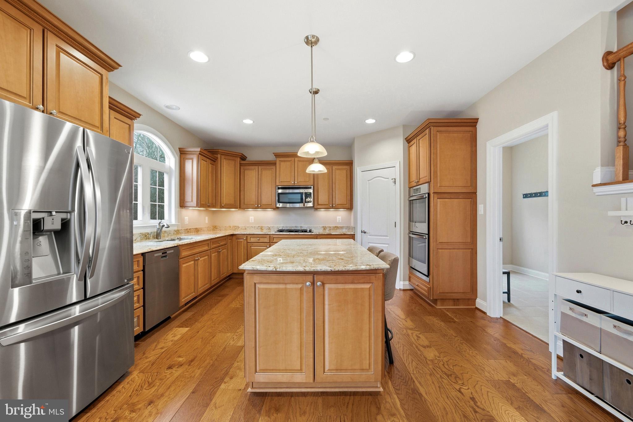 OAKLAND HALL - Residential