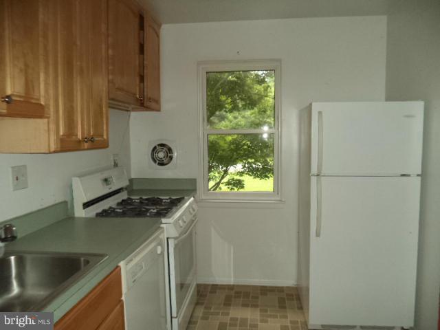 STILLMEADOWS CONDO - Residential