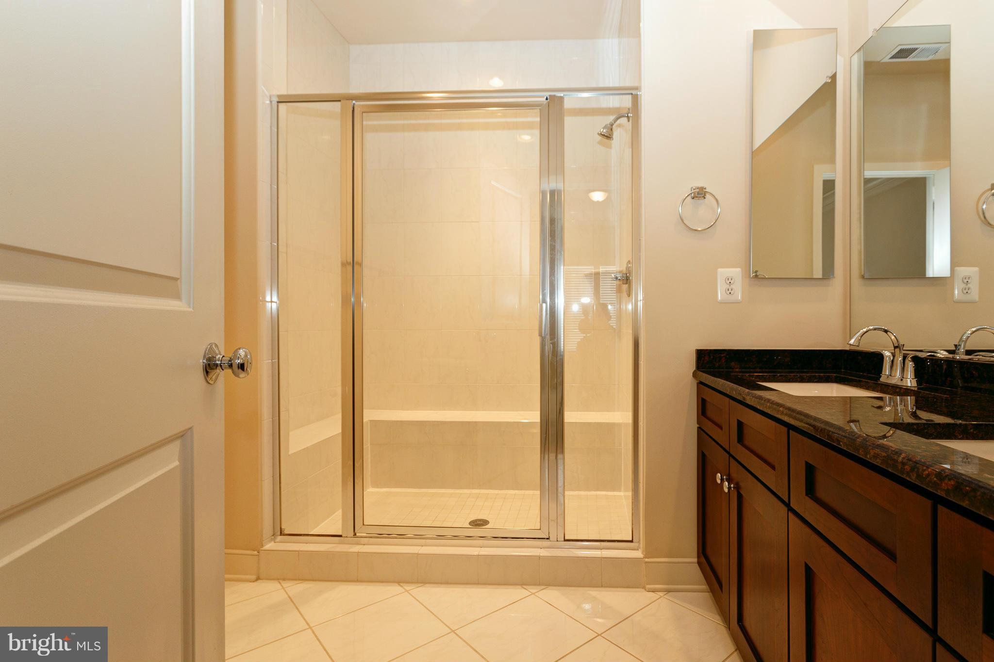 CENTERPOINTE - Residential