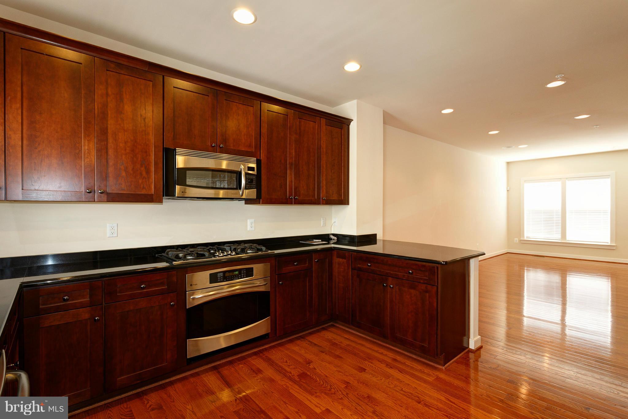 CENTERPOINTE - Residential