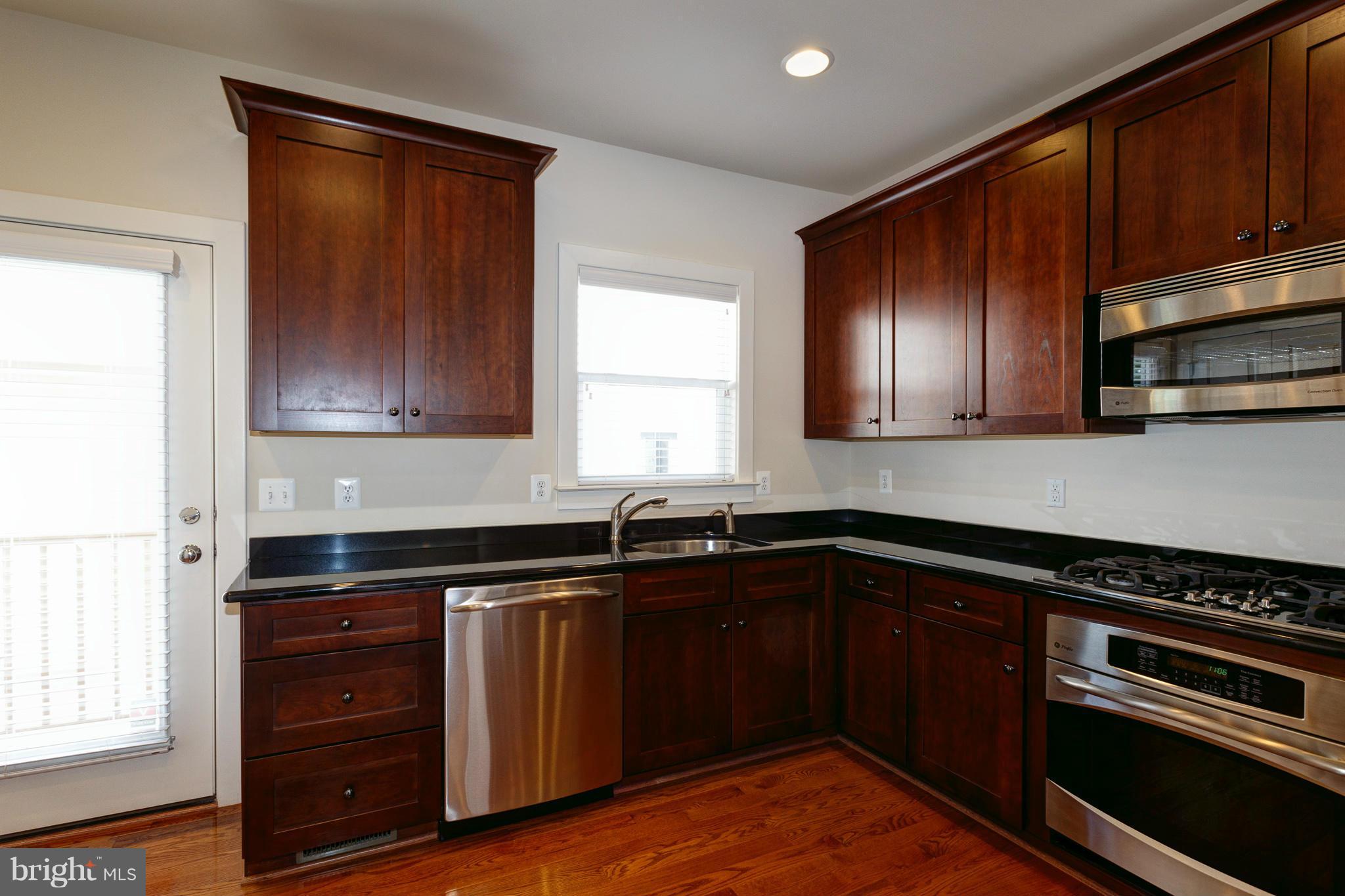 CENTERPOINTE - Residential