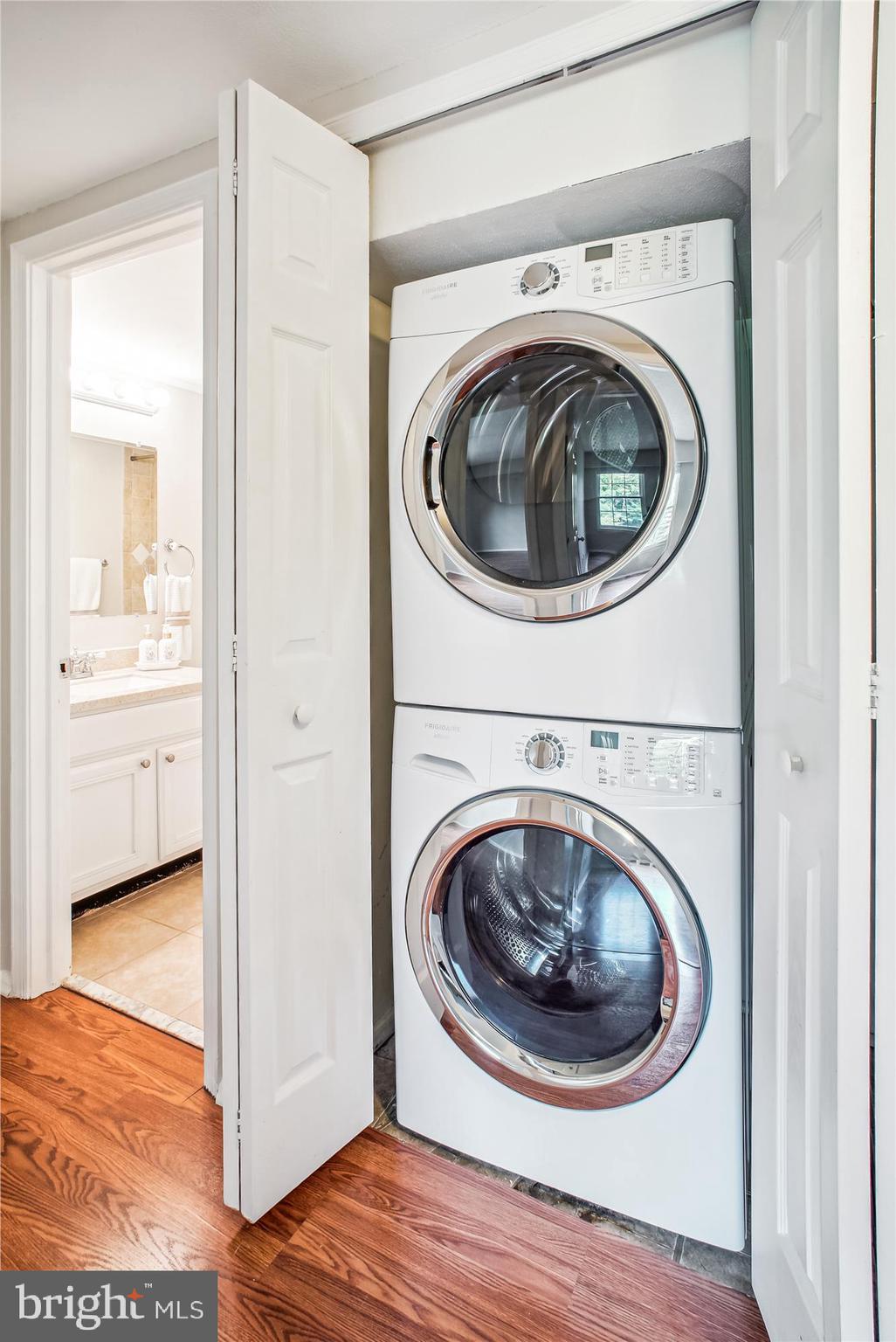 THE COLONIES - Residential