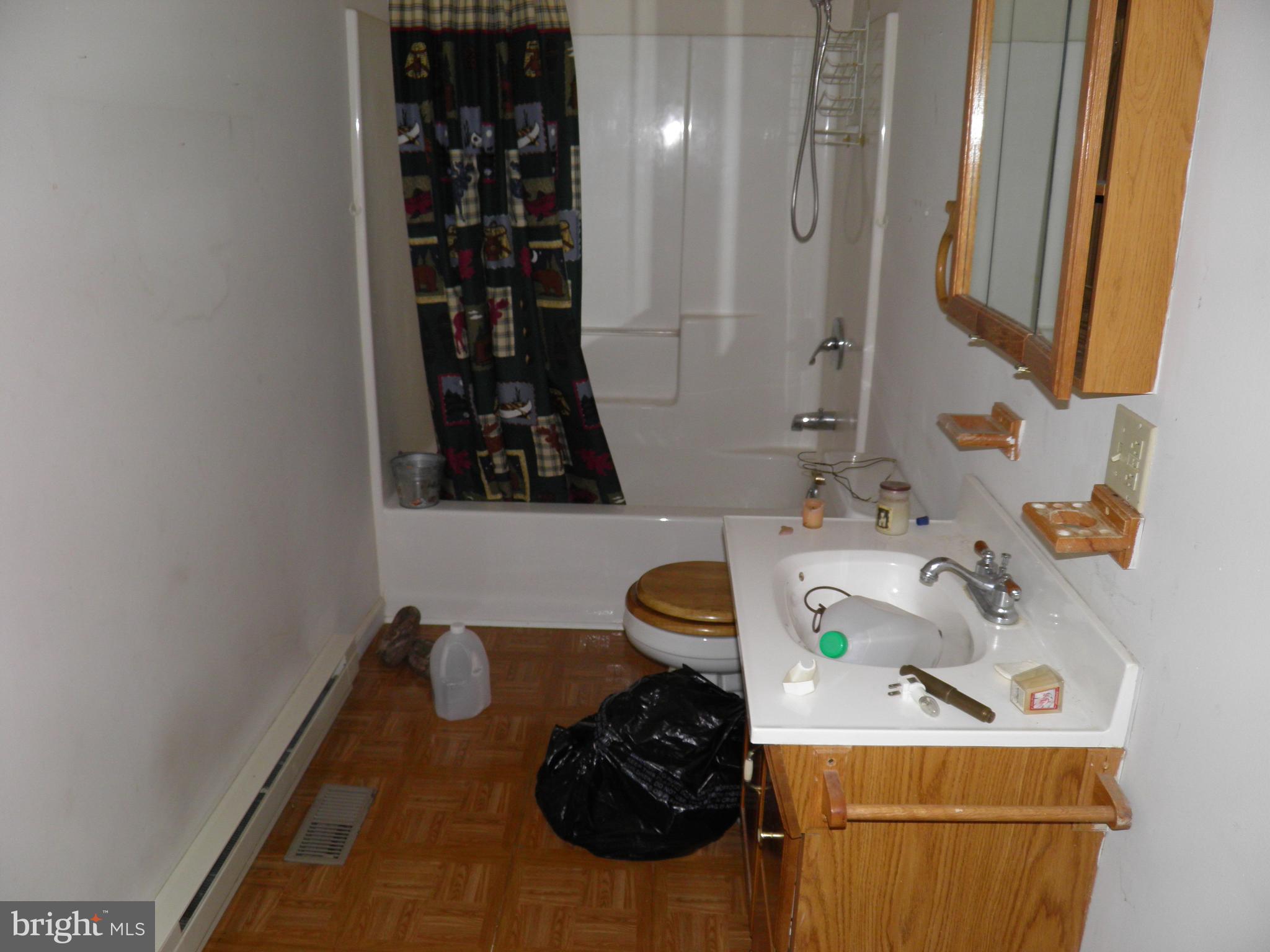 ANDERSON HILL - Residential