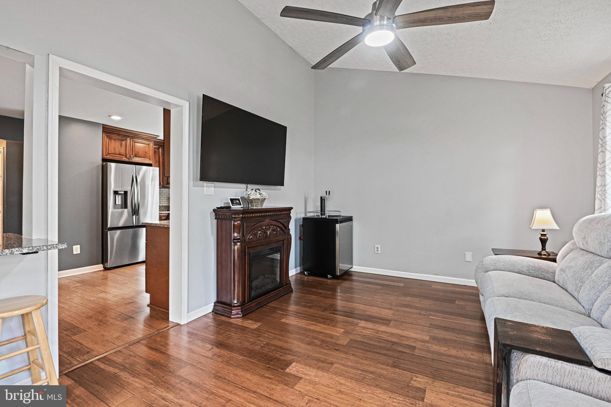 COUNTRYSIDE - Residential