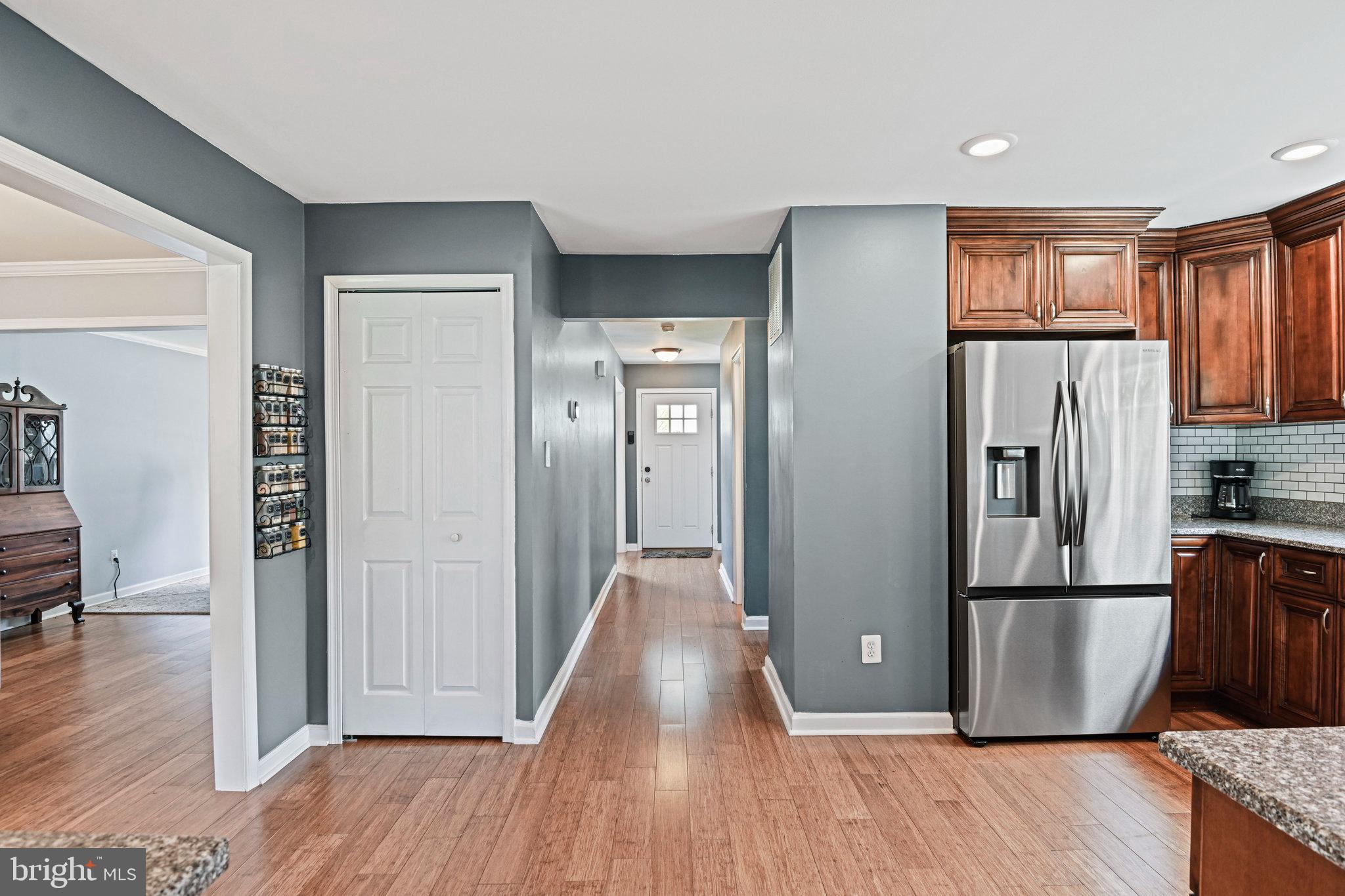 COUNTRYSIDE - Residential