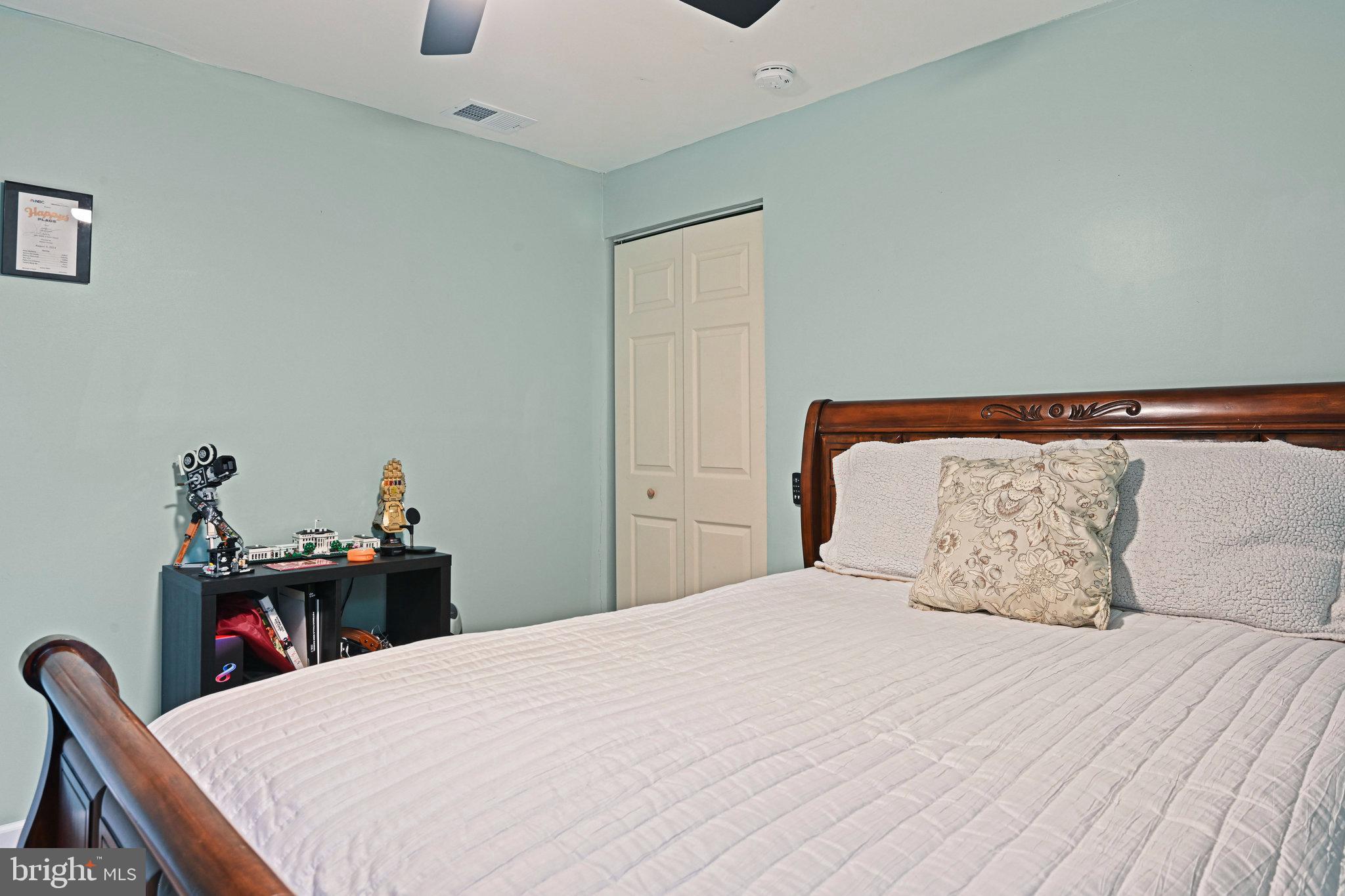 COUNTRYSIDE - Residential