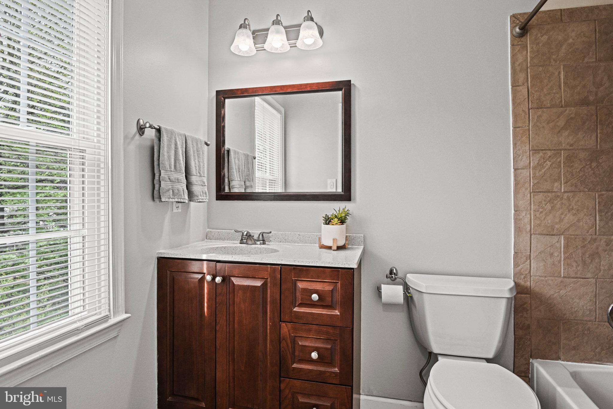 COUNTRYSIDE - Residential