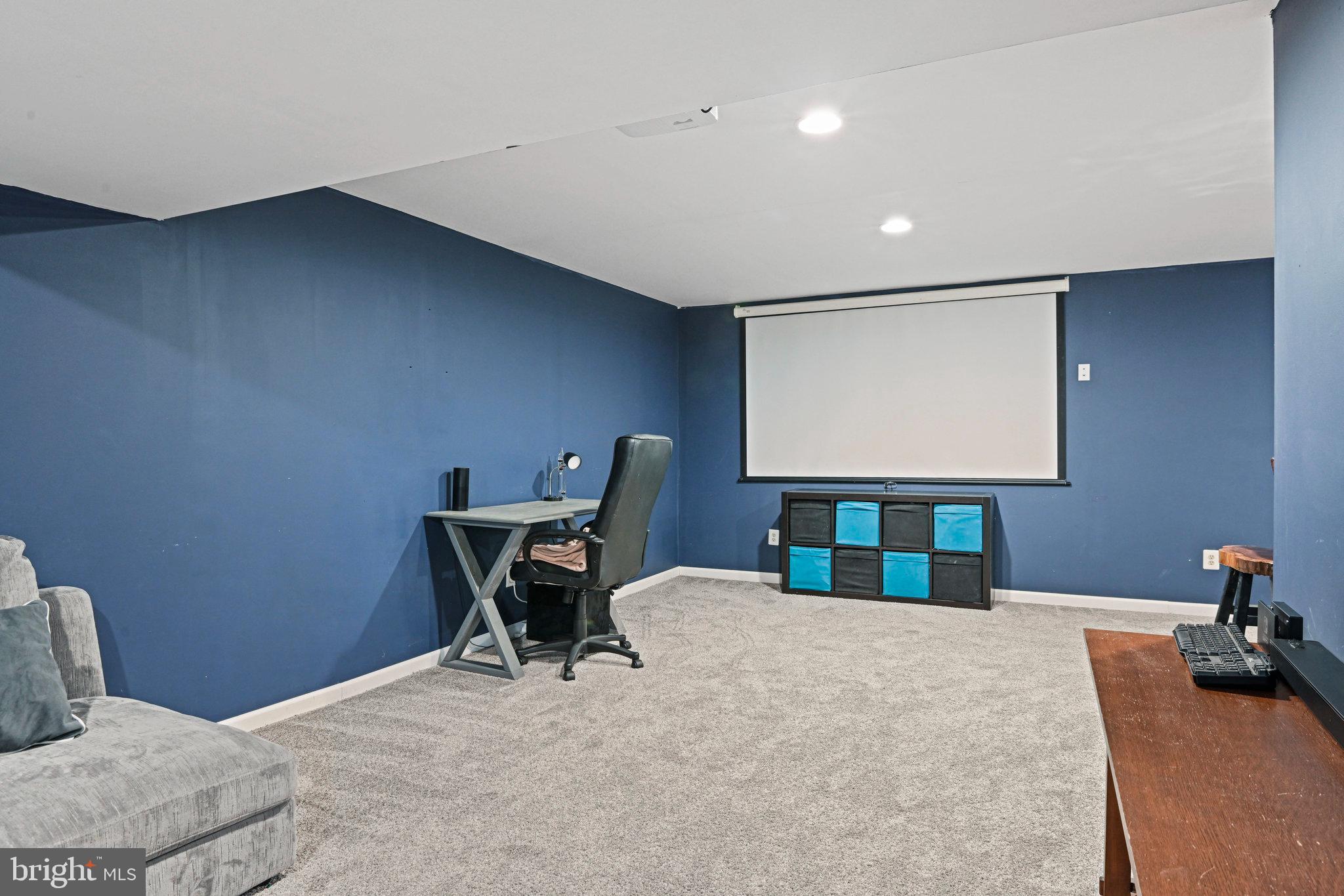 COUNTRYSIDE - Residential