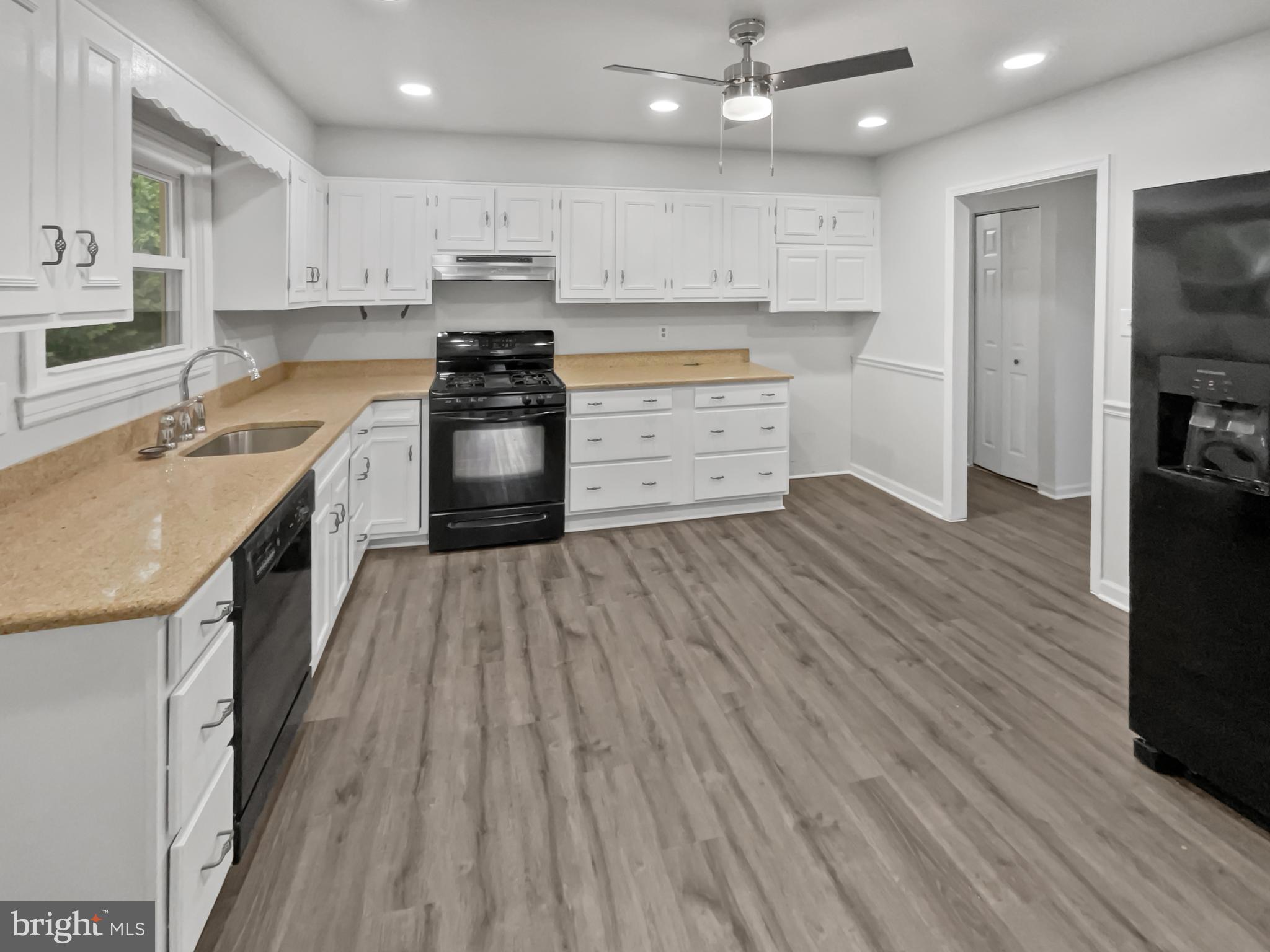 STERLING  PARK - Residential