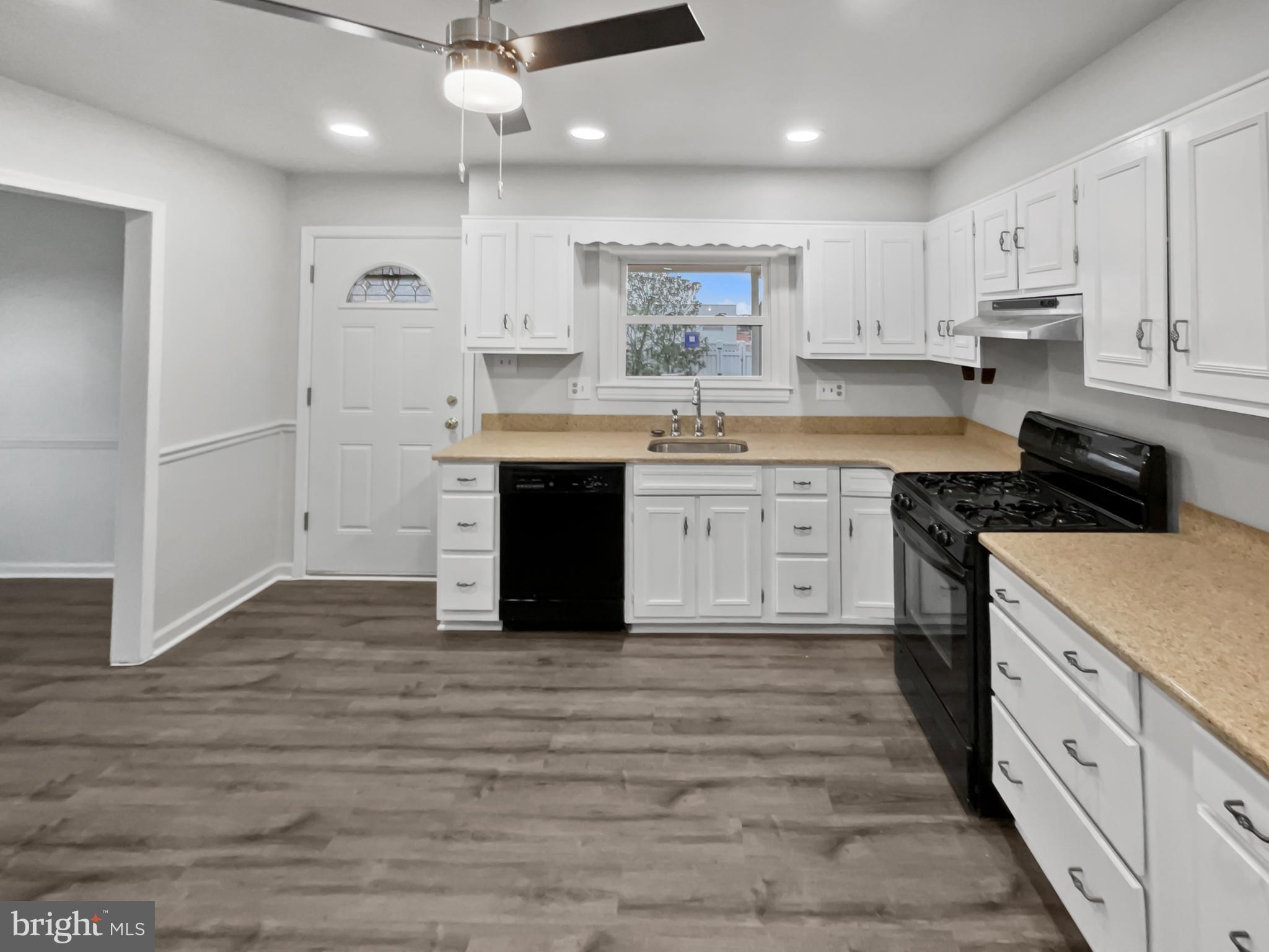 STERLING  PARK - Residential