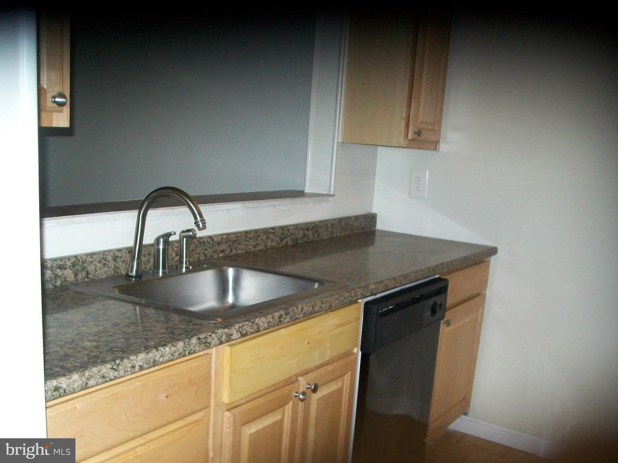 CROMWELL FOUNTAIN - Residential Lease