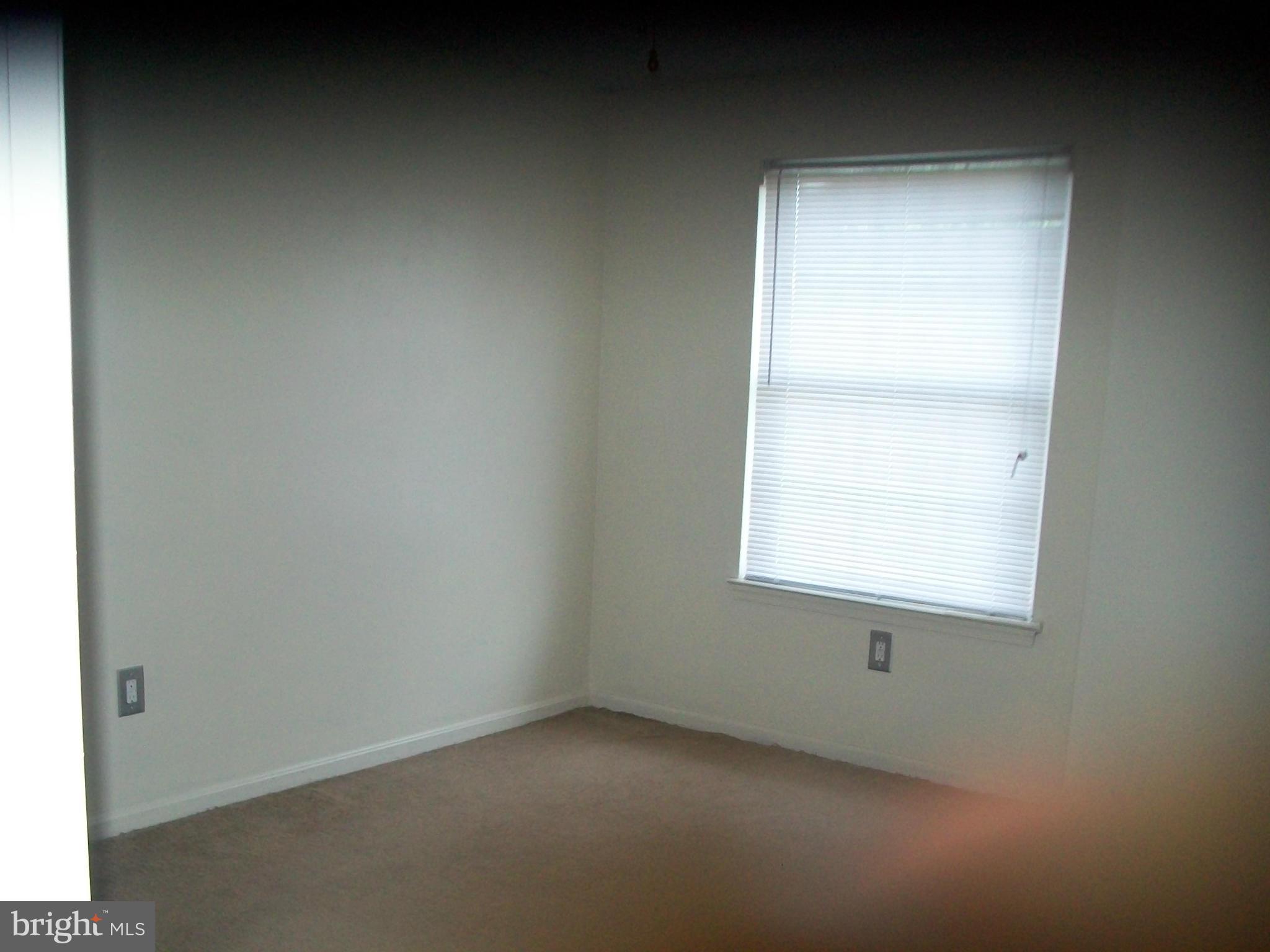 CROMWELL FOUNTAIN - Residential Lease