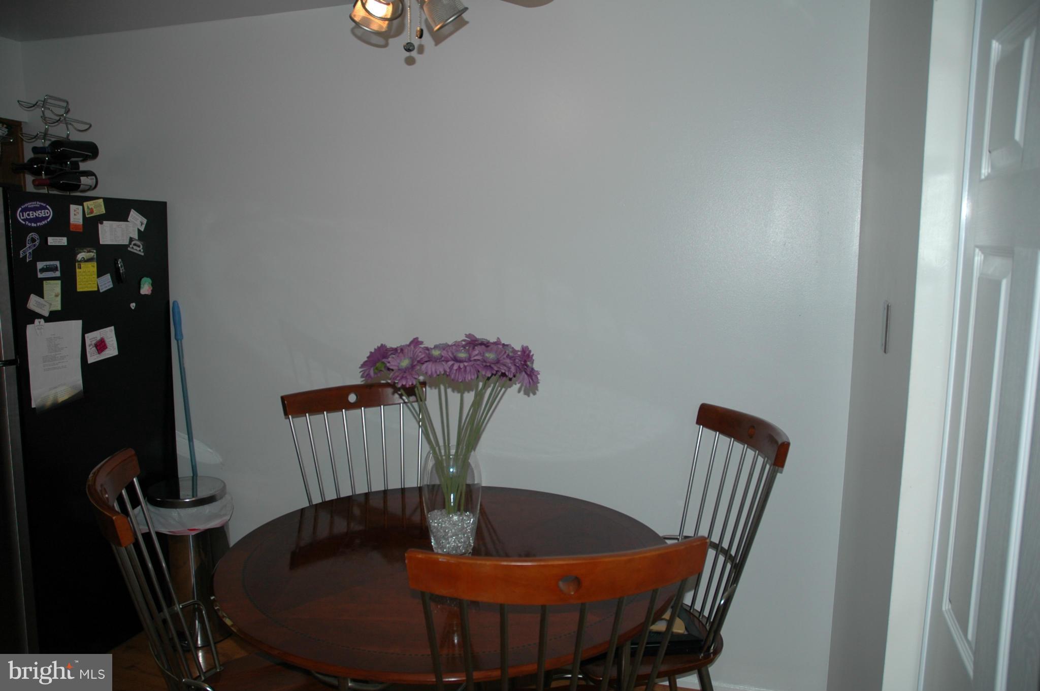 ANTIETAM SQUARE I / II - Residential Lease