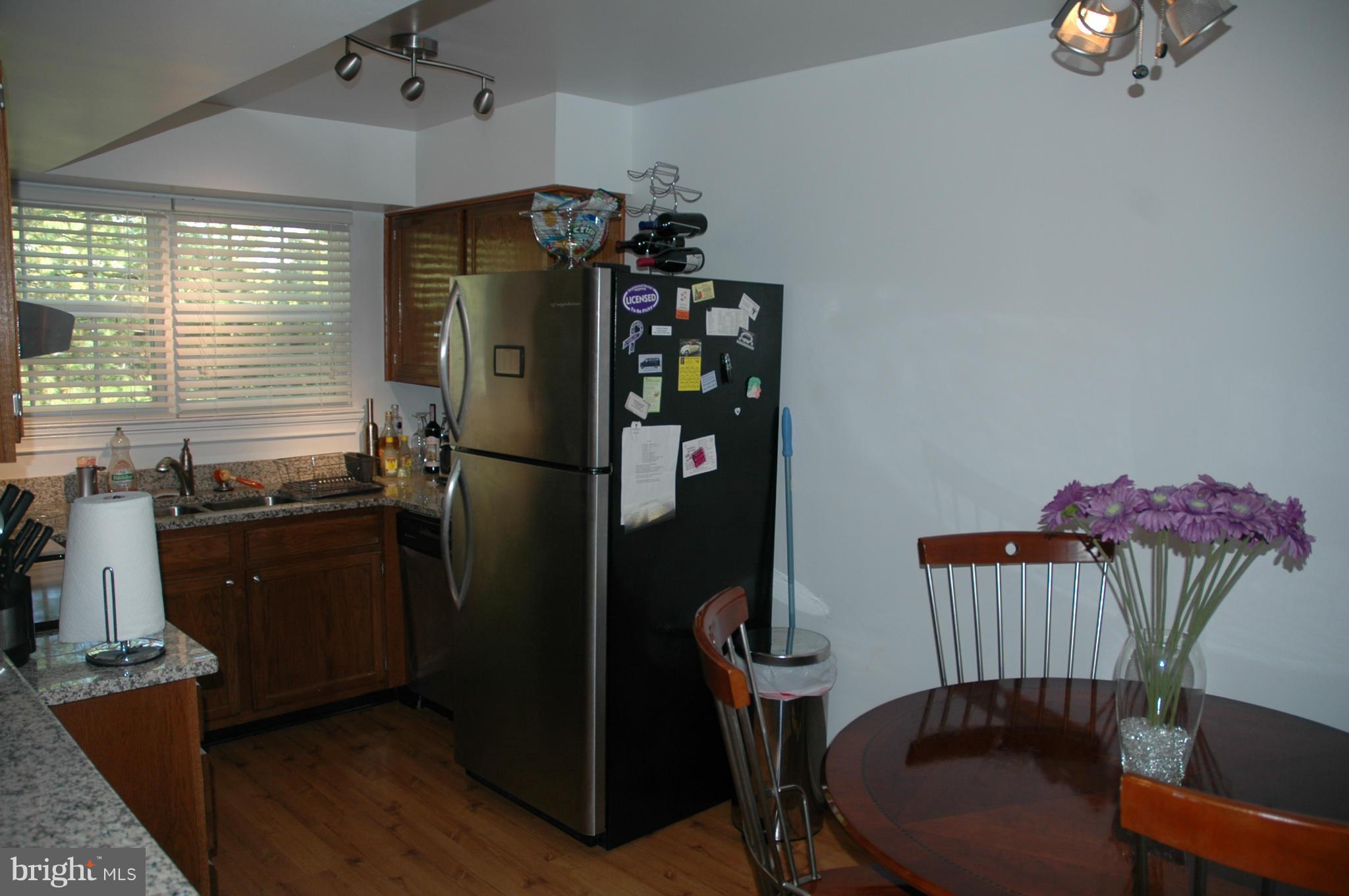 ANTIETAM SQUARE I / II - Residential Lease