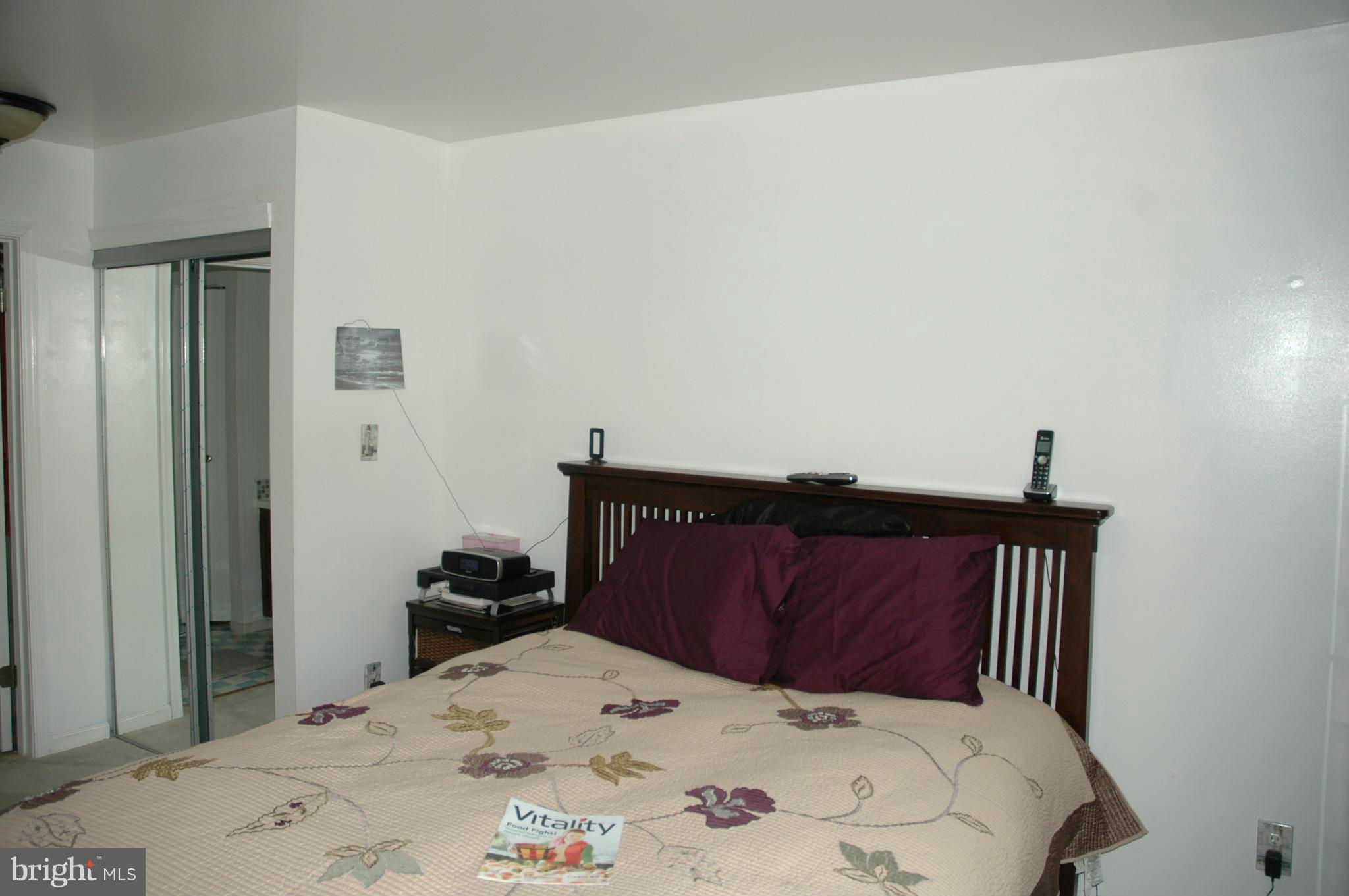 ANTIETAM SQUARE I / II - Residential Lease