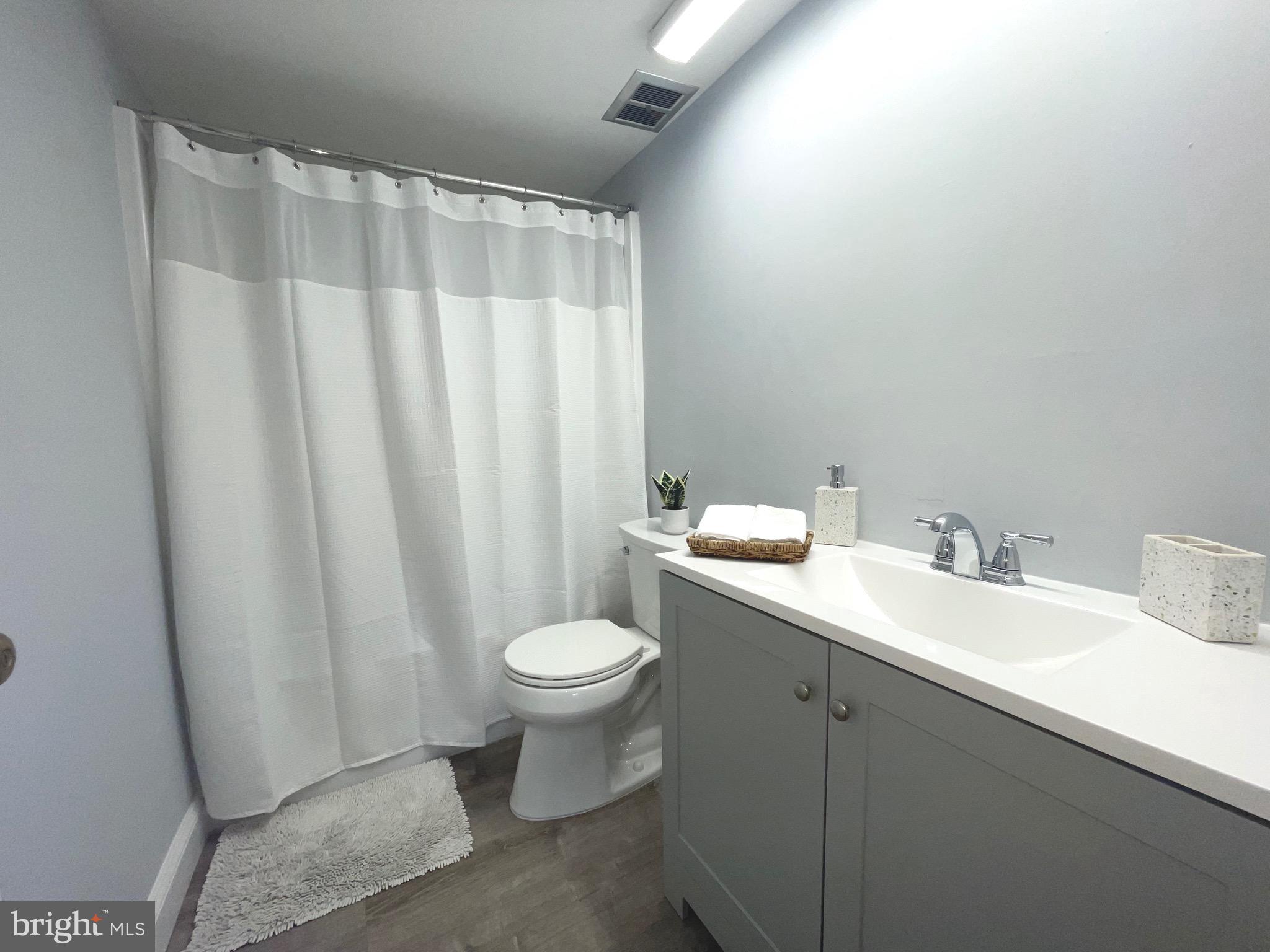 GLENHARDIE CONDOS - Residential