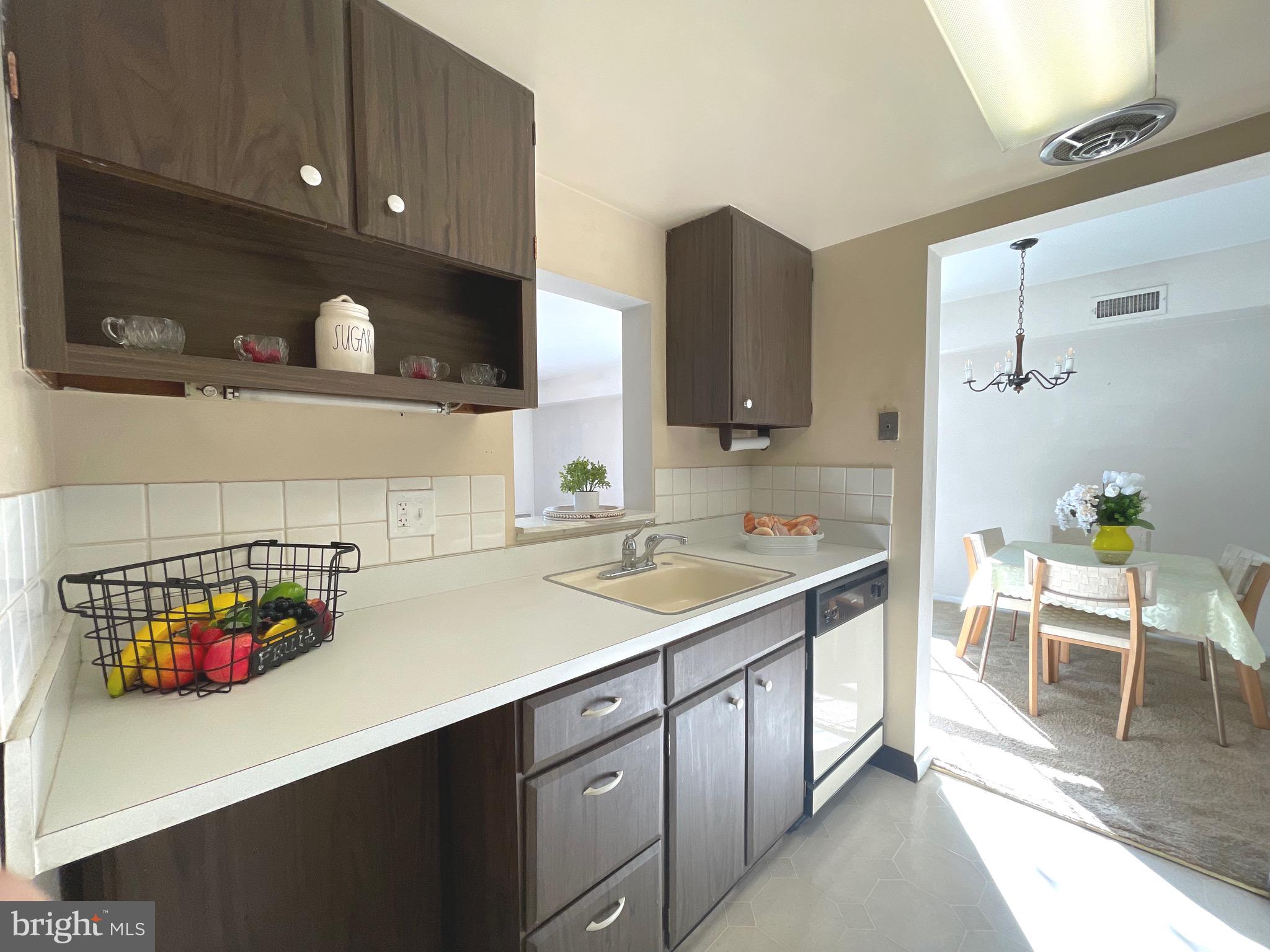 GLENHARDIE CONDOS - Residential