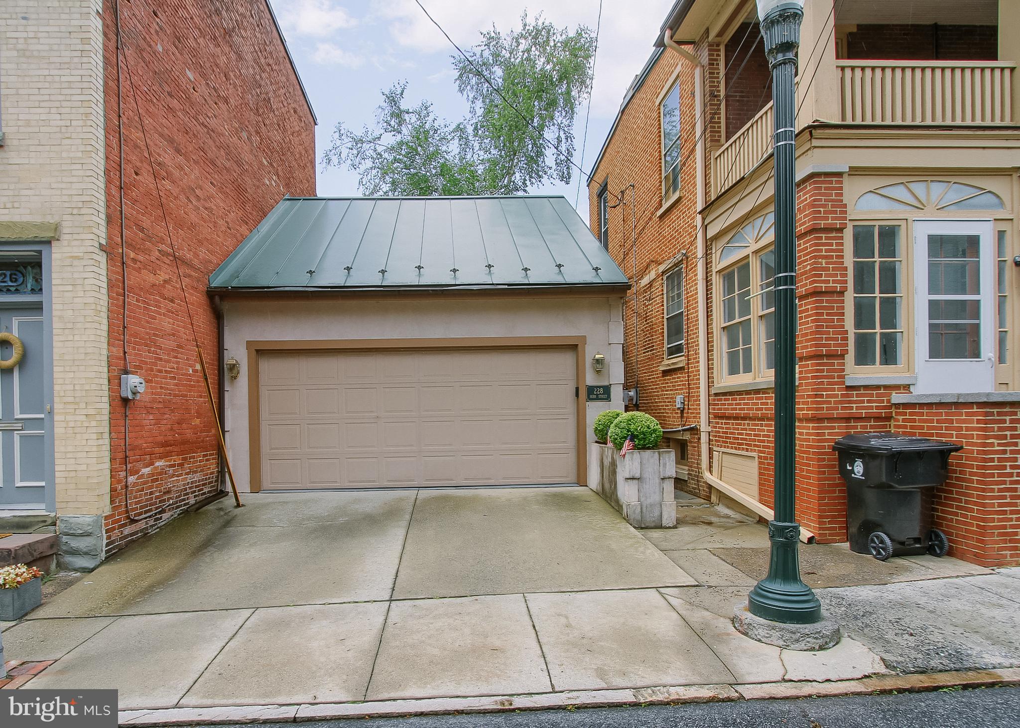 HISTORIC MIDTOWN - Residential