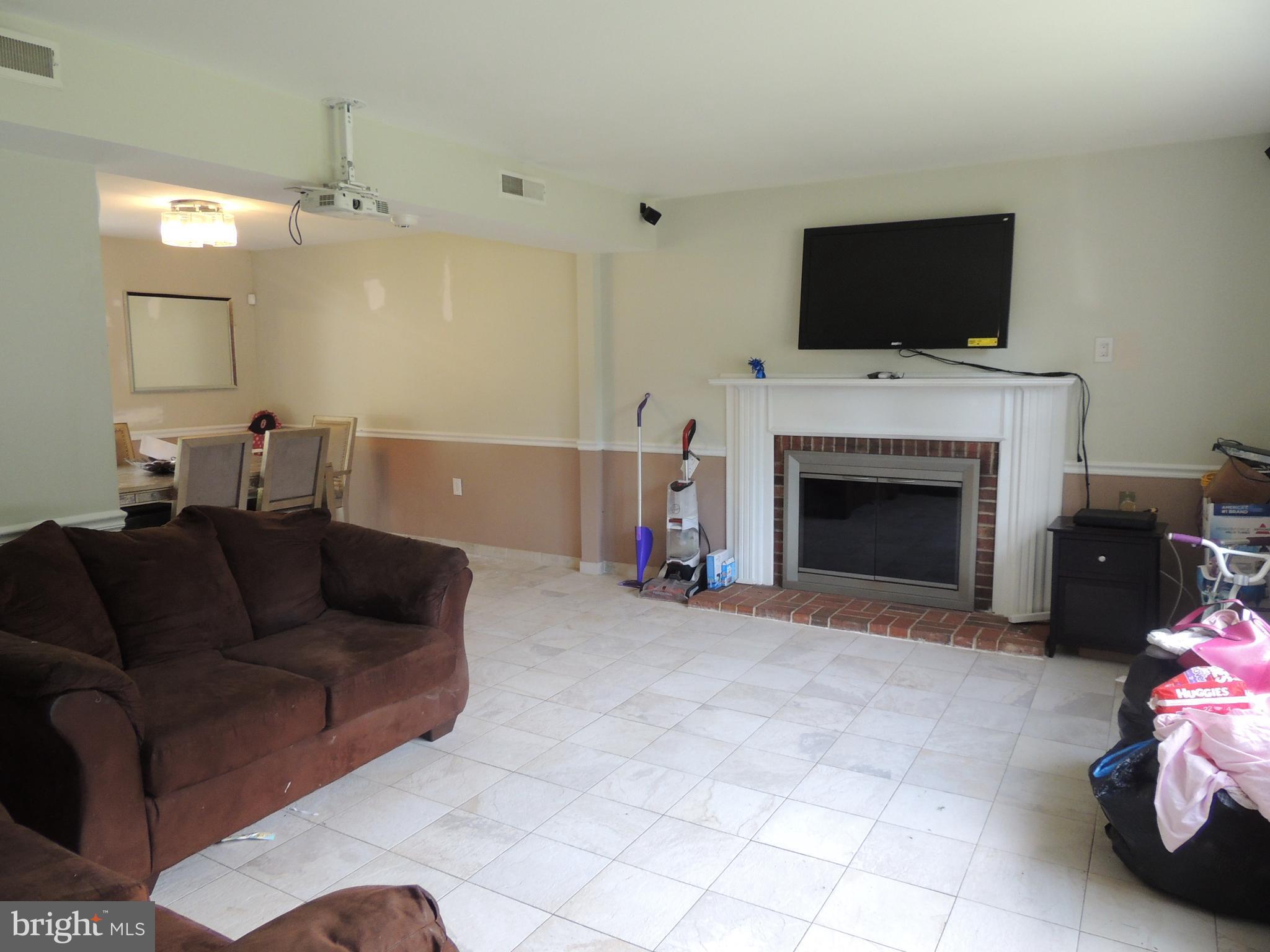 POINTER RIDGE - Residential