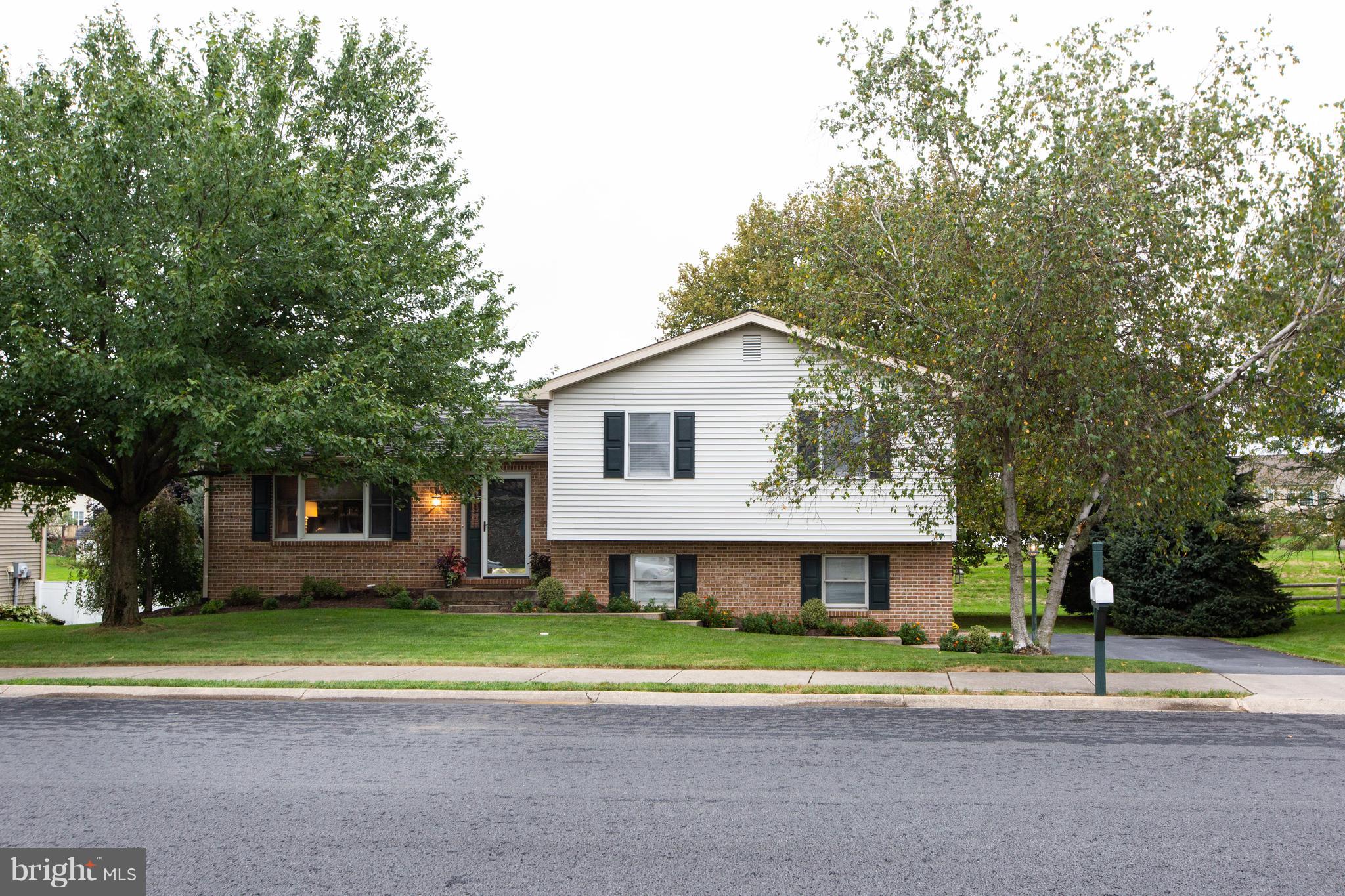 LINCOLN GARDENS - Residential