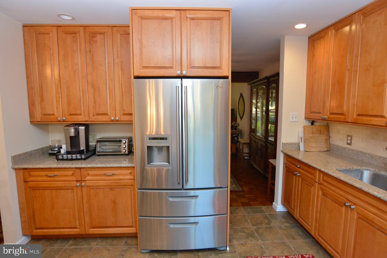 FLYING HILLS - Residential