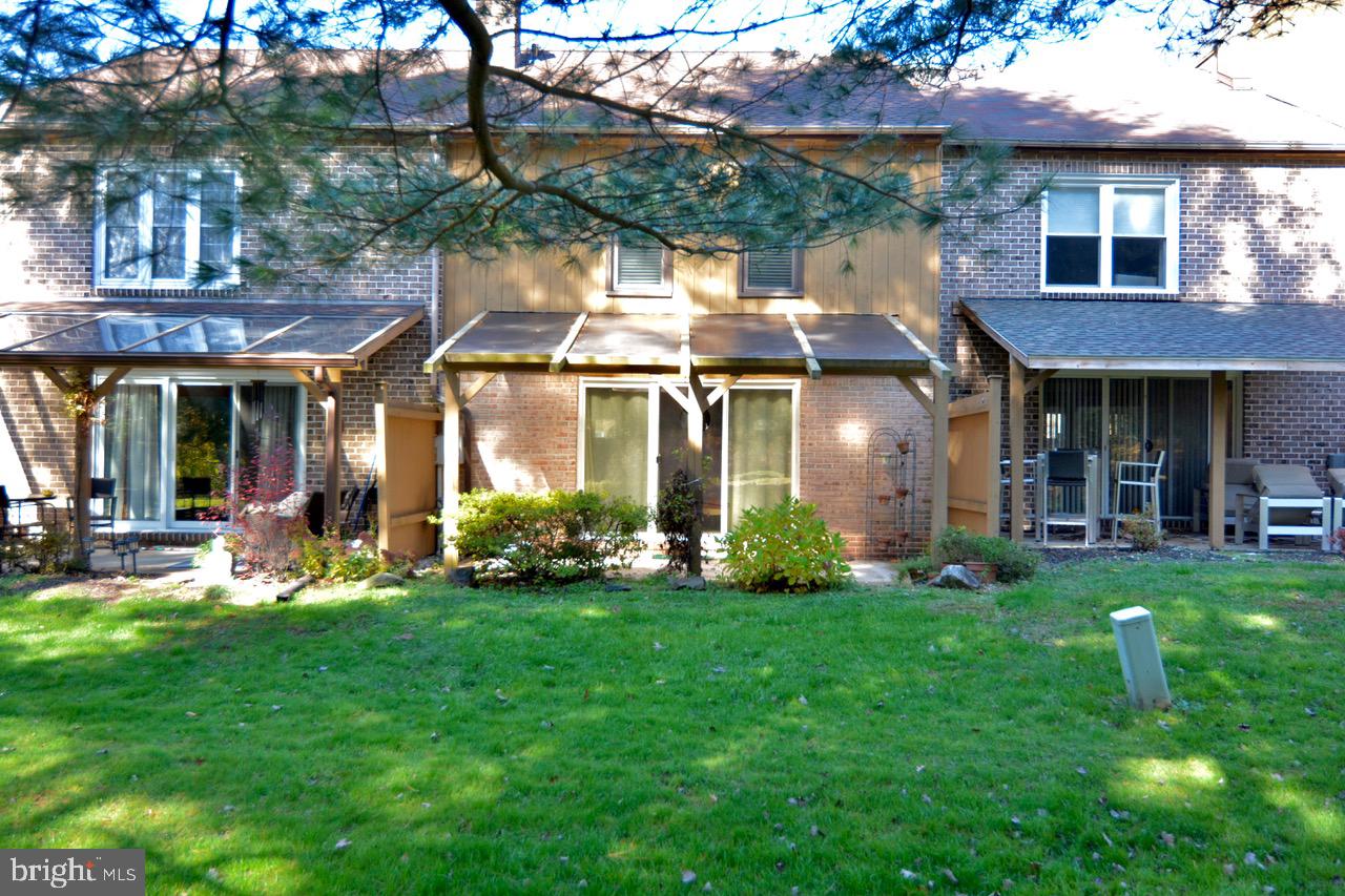 FLYING HILLS - Residential