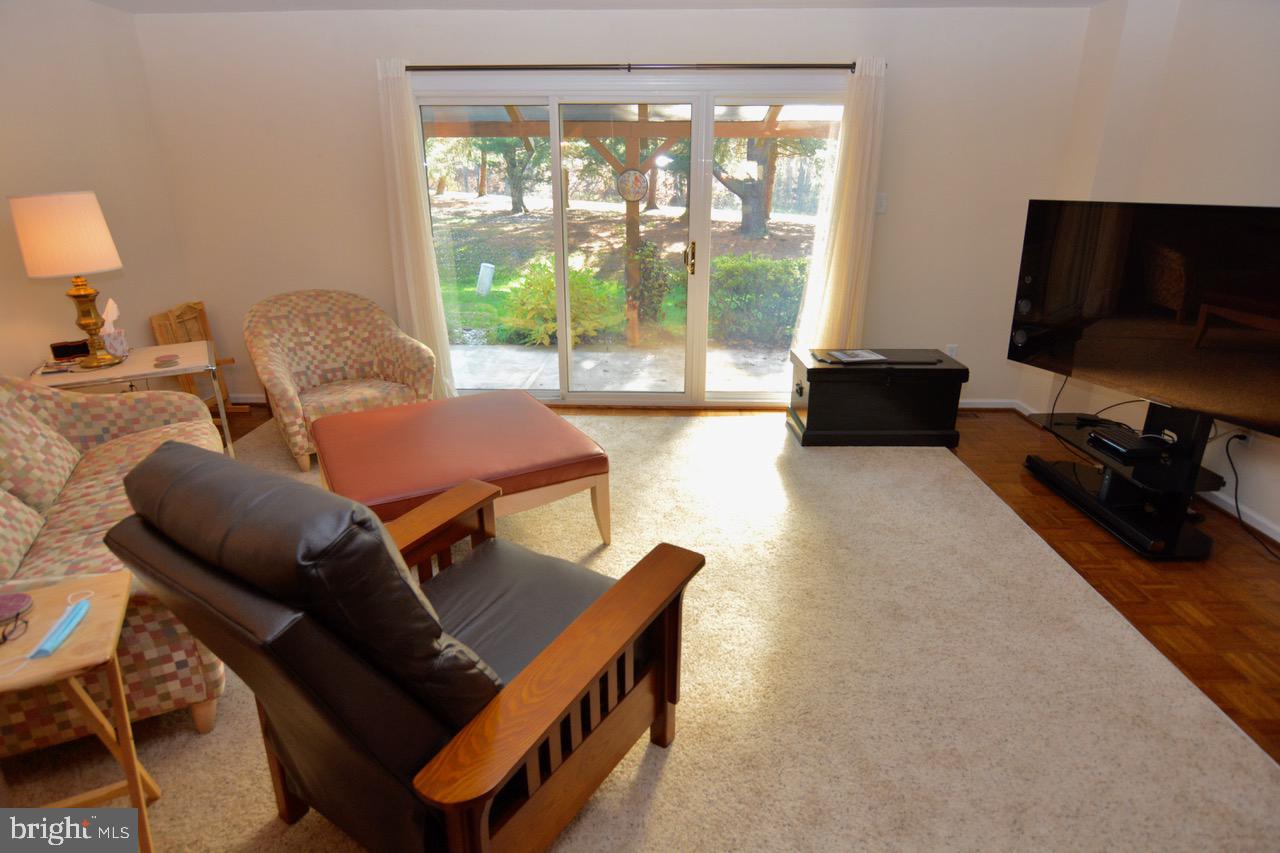 FLYING HILLS - Residential