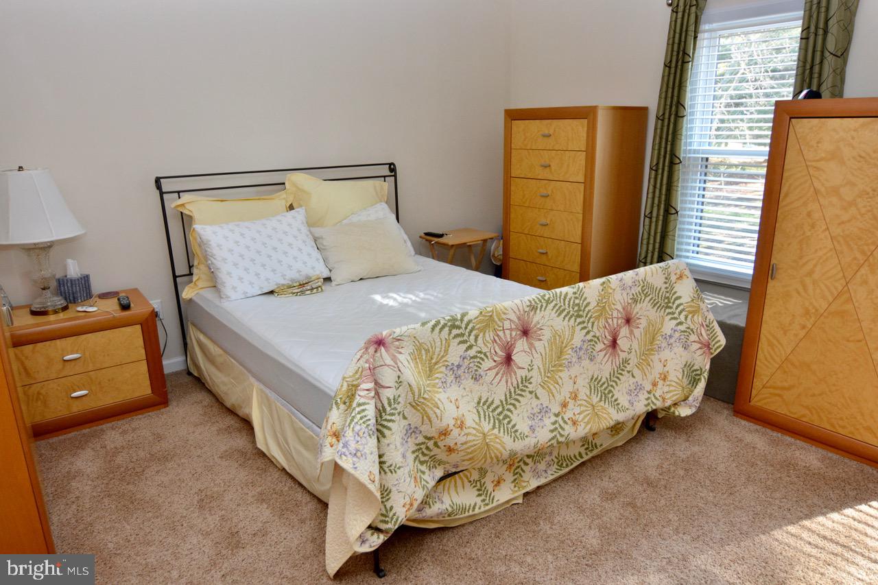 FLYING HILLS - Residential