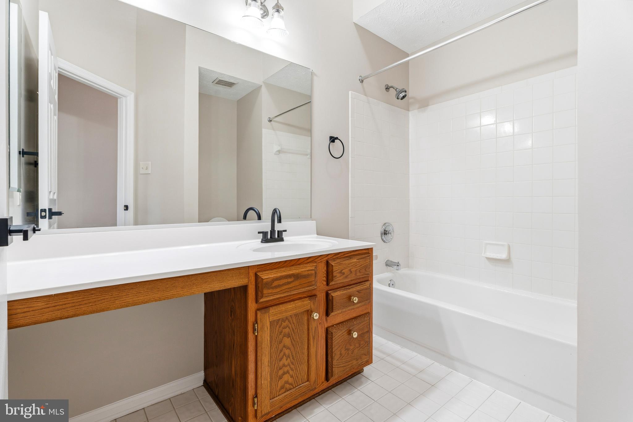 GREENSPRING EAST - Residential