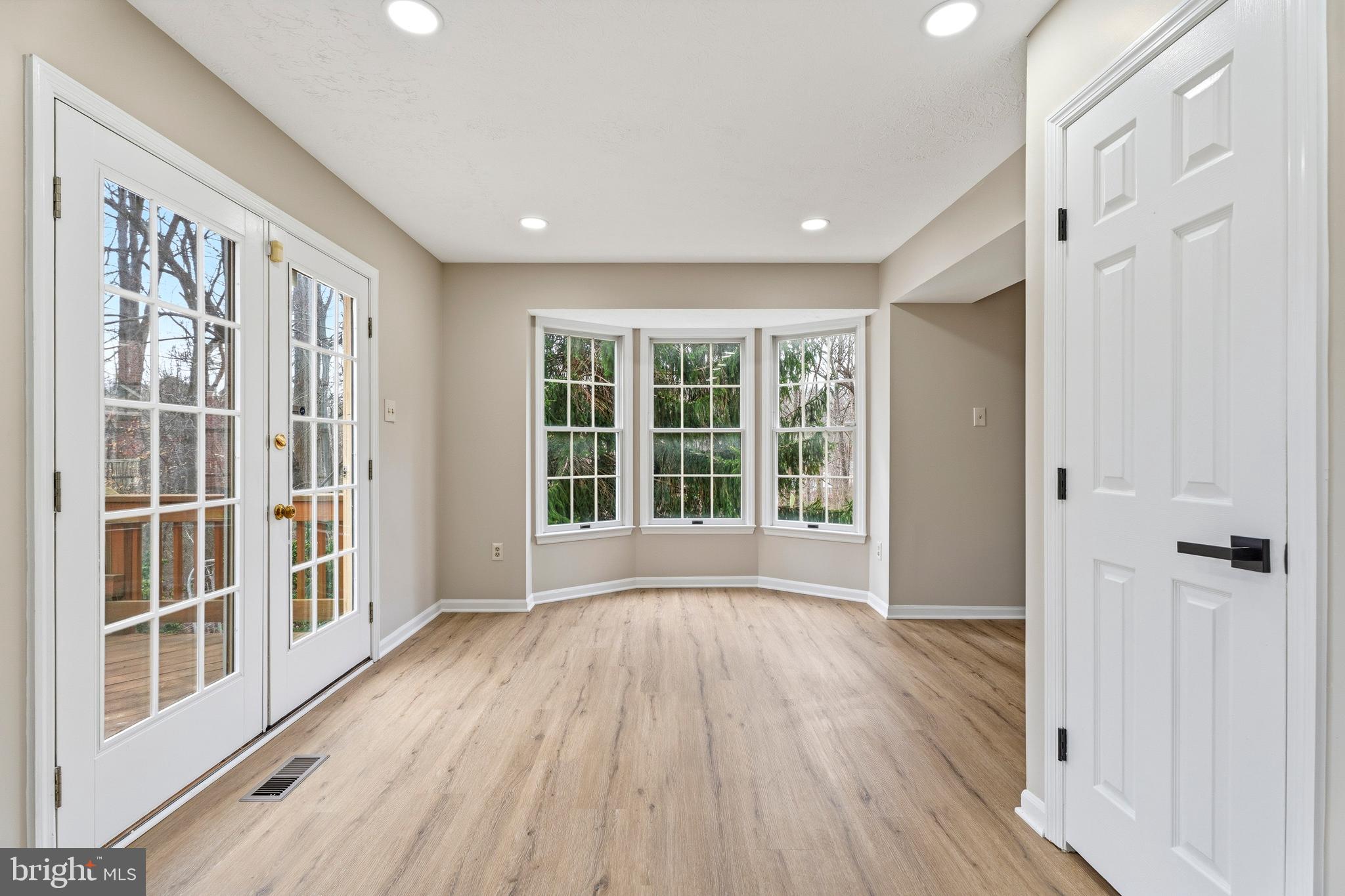 GREENSPRING EAST - Residential