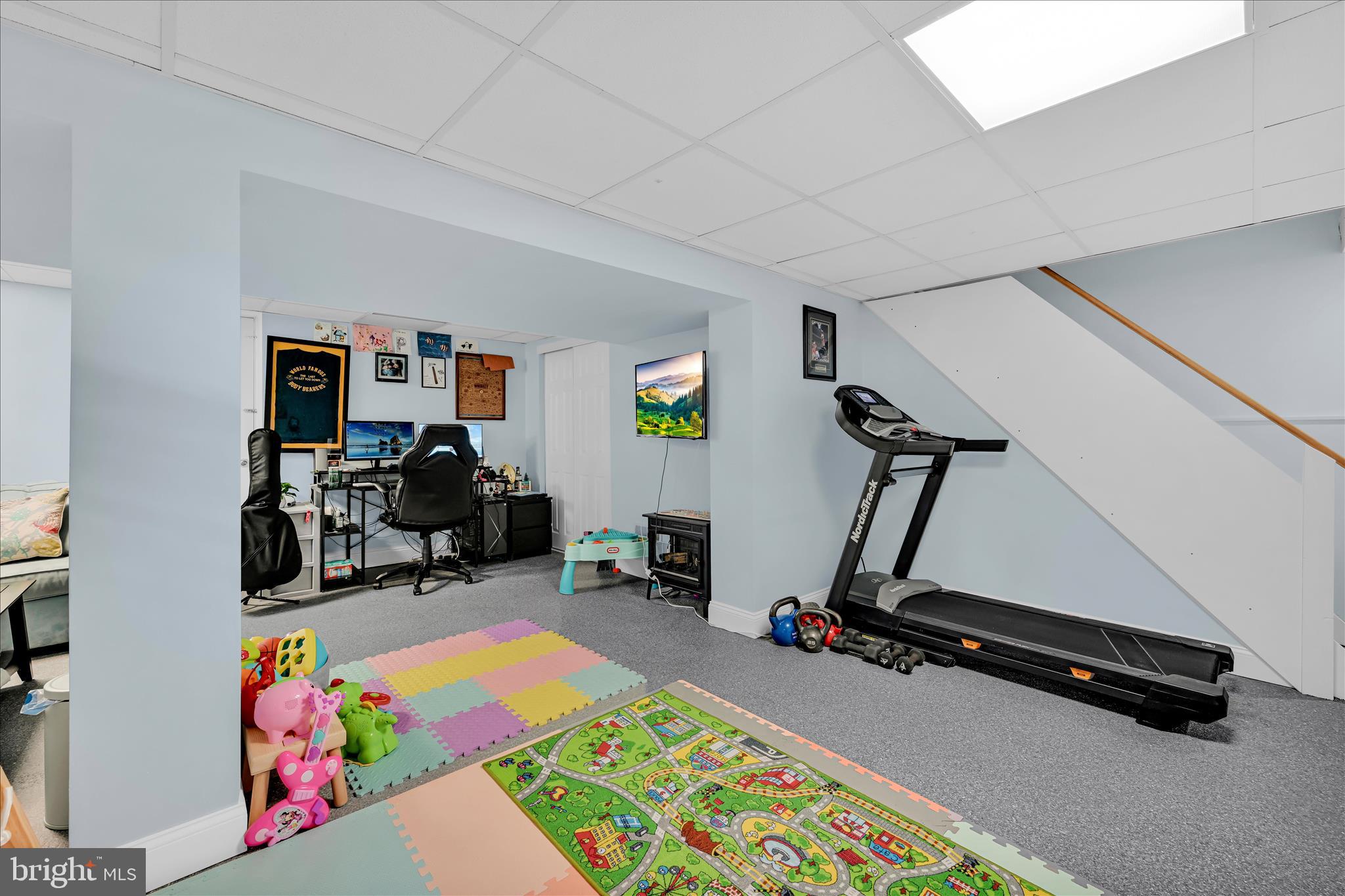 LORANE ORCHARD - Residential