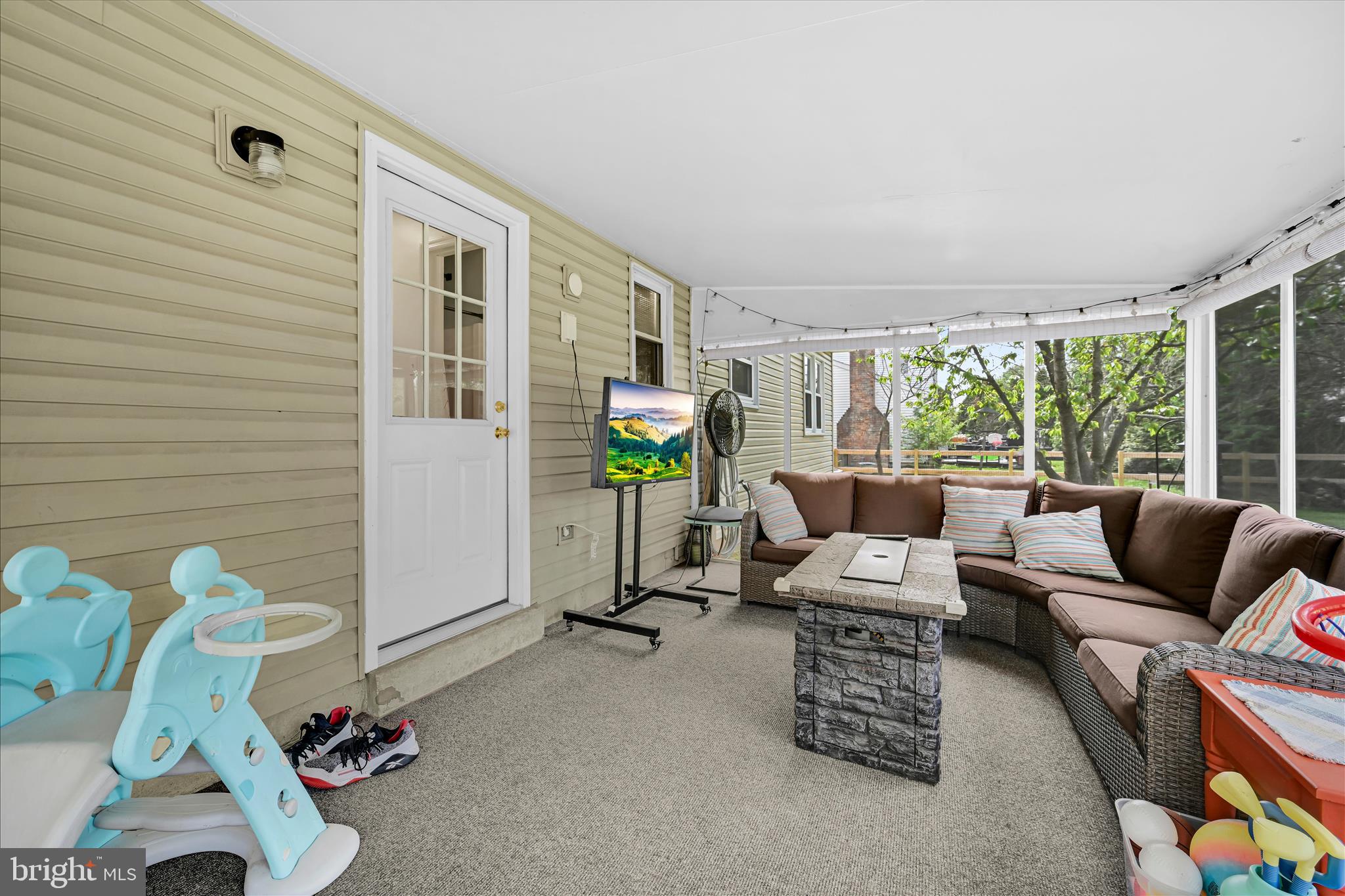 LORANE ORCHARD - Residential