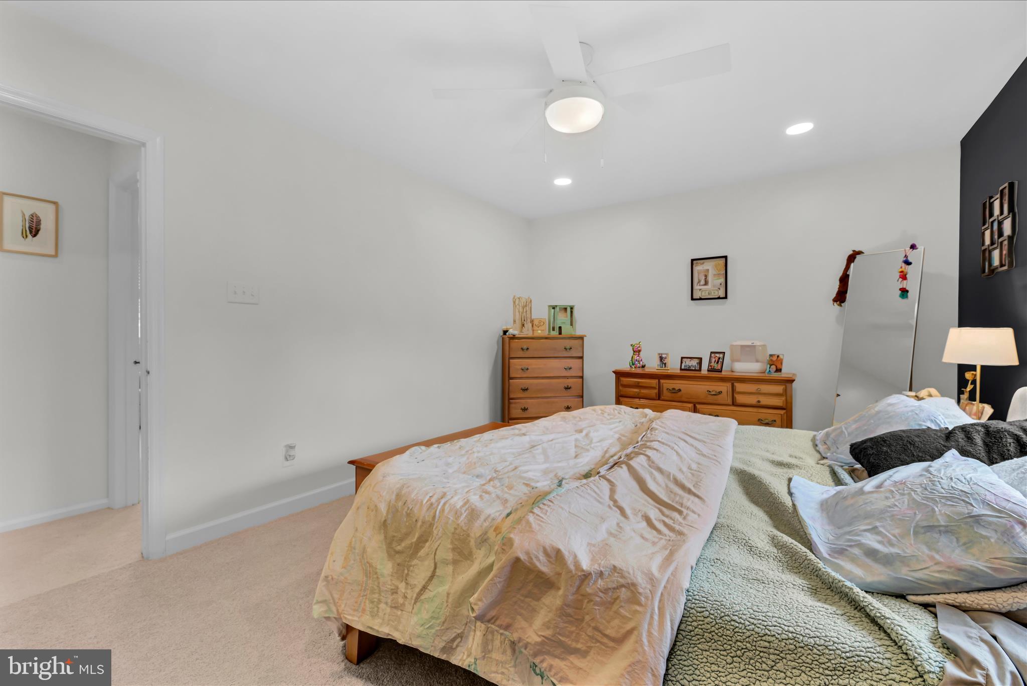 LORANE ORCHARD - Residential