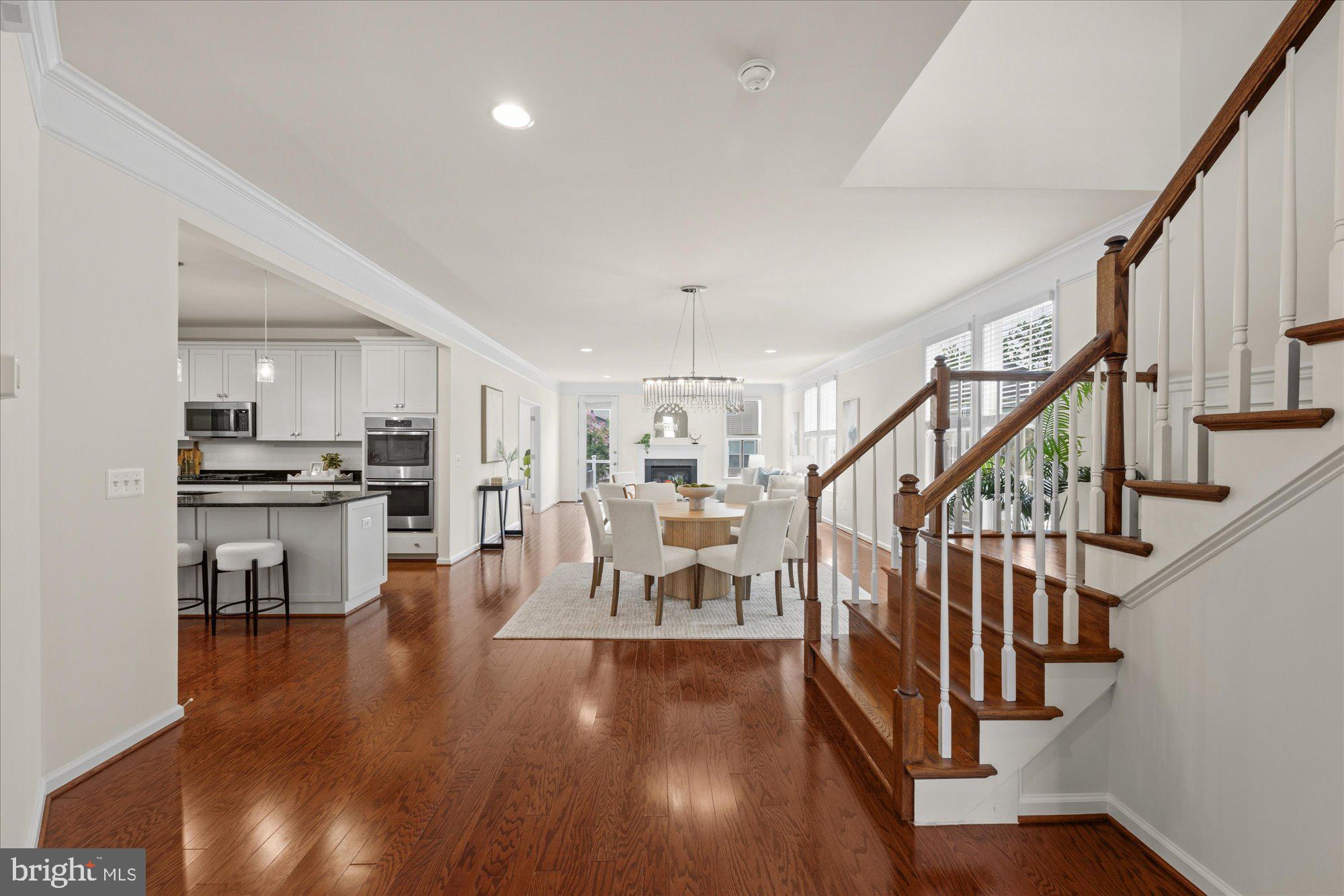 22799 TRAILING ROSE COURT