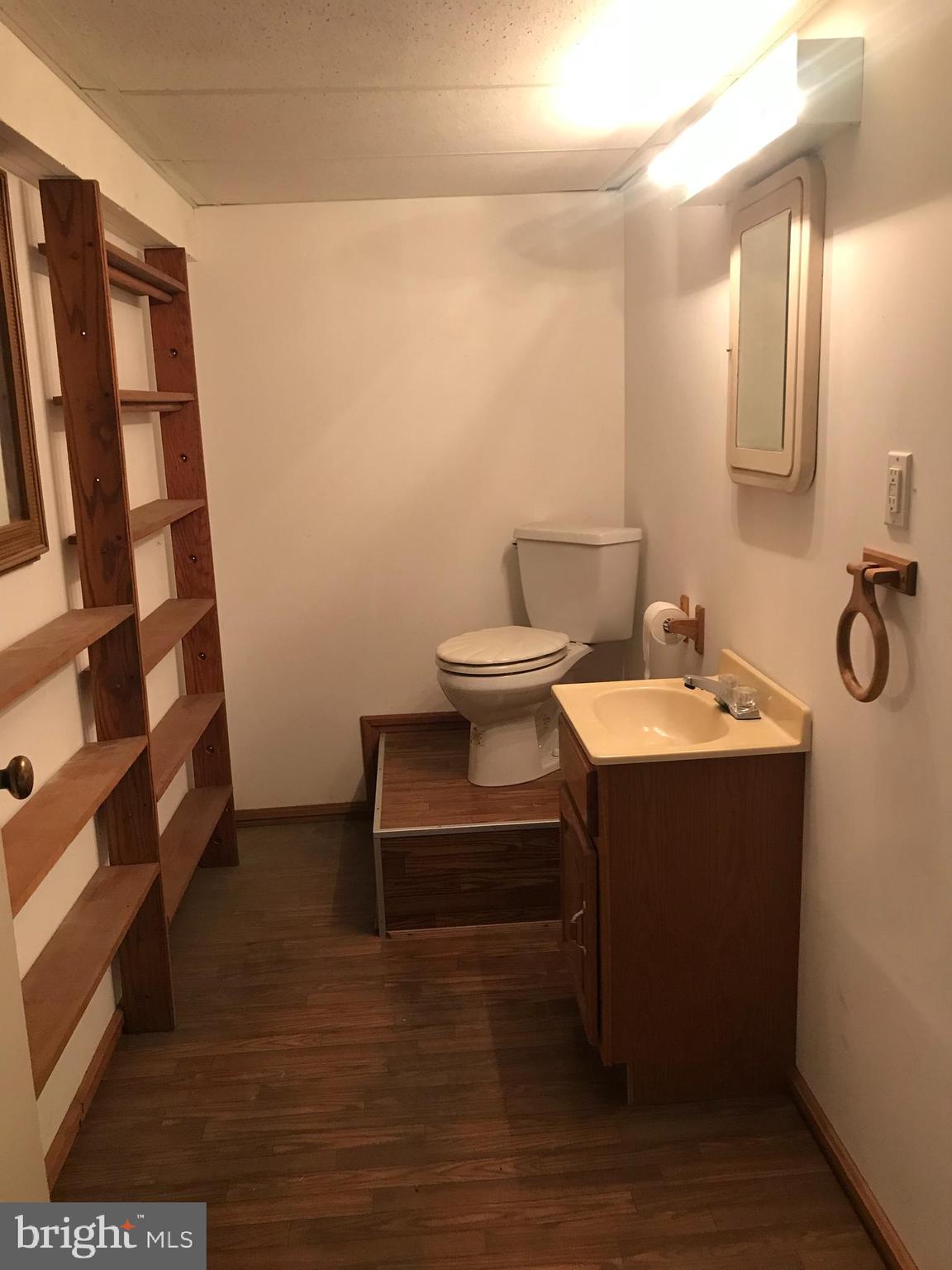 MILLERSVILLE - Residential