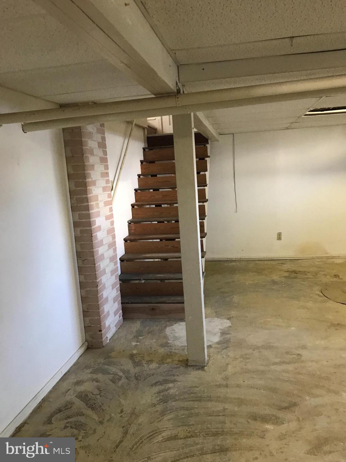 MILLERSVILLE - Residential