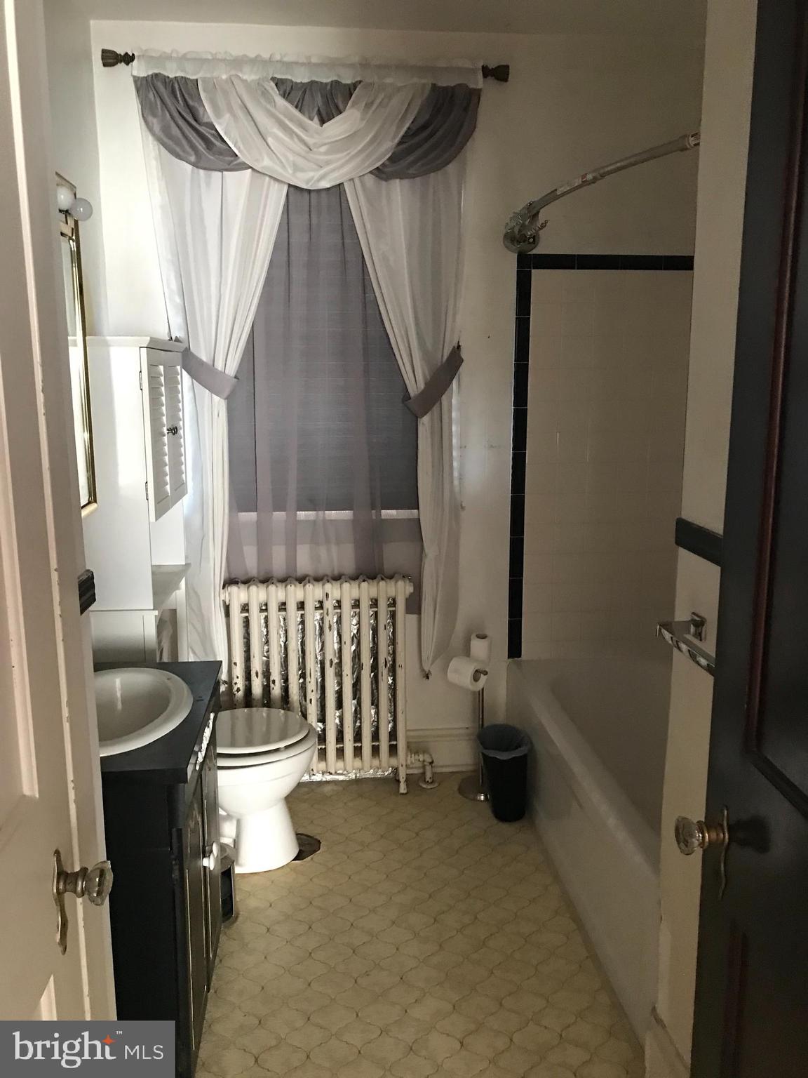 MILLERSVILLE - Residential