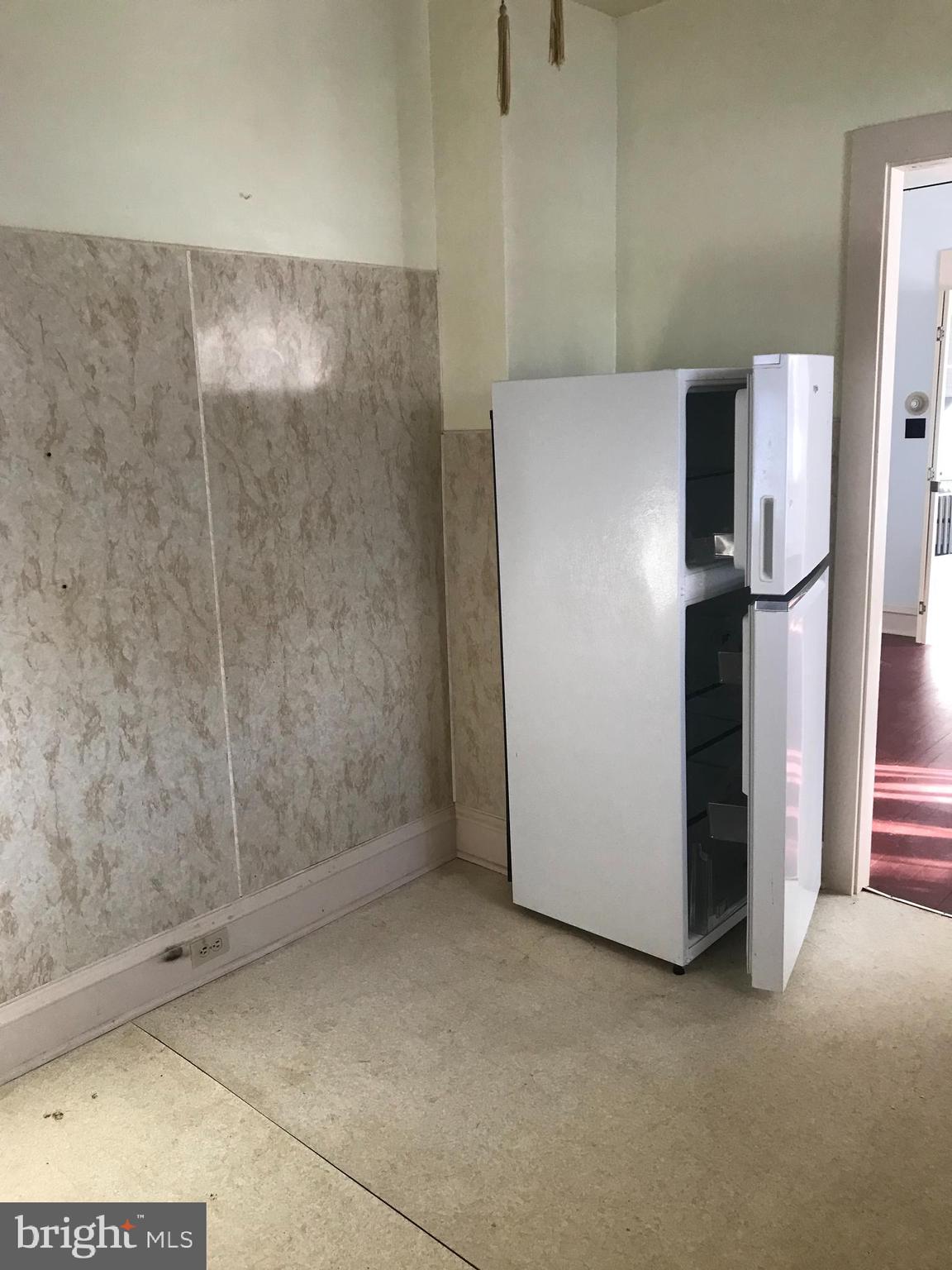 MILLERSVILLE - Residential