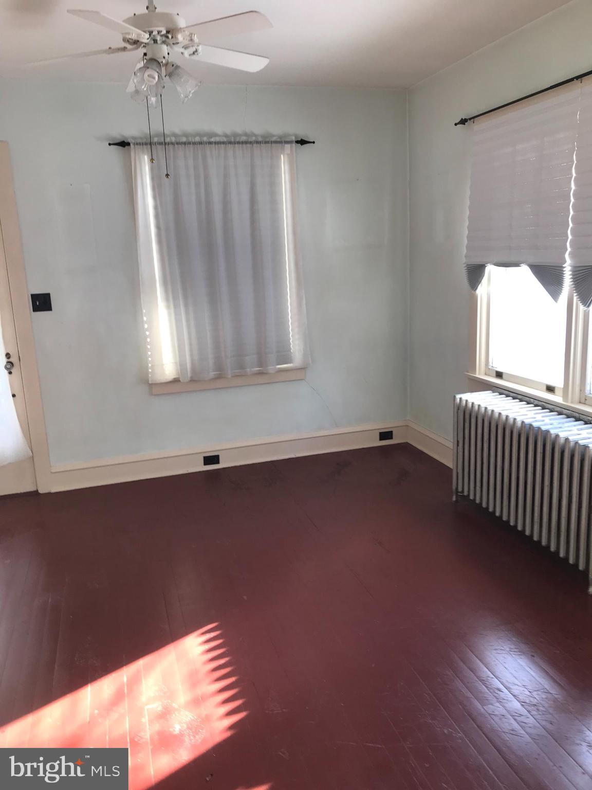 MILLERSVILLE - Residential