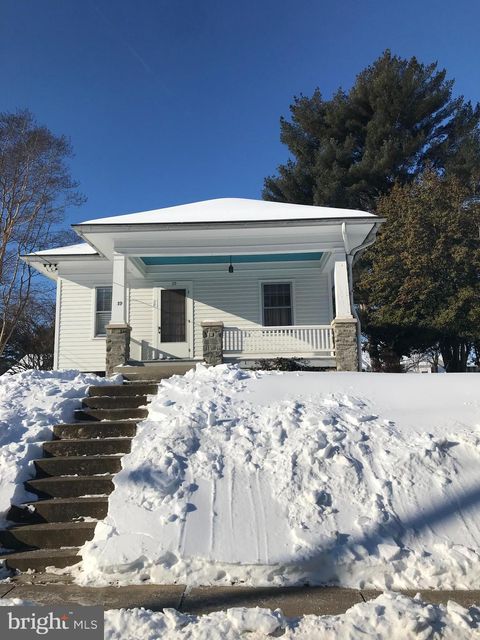 39 N PRINCE ST MILLERSVILLE PA 17551