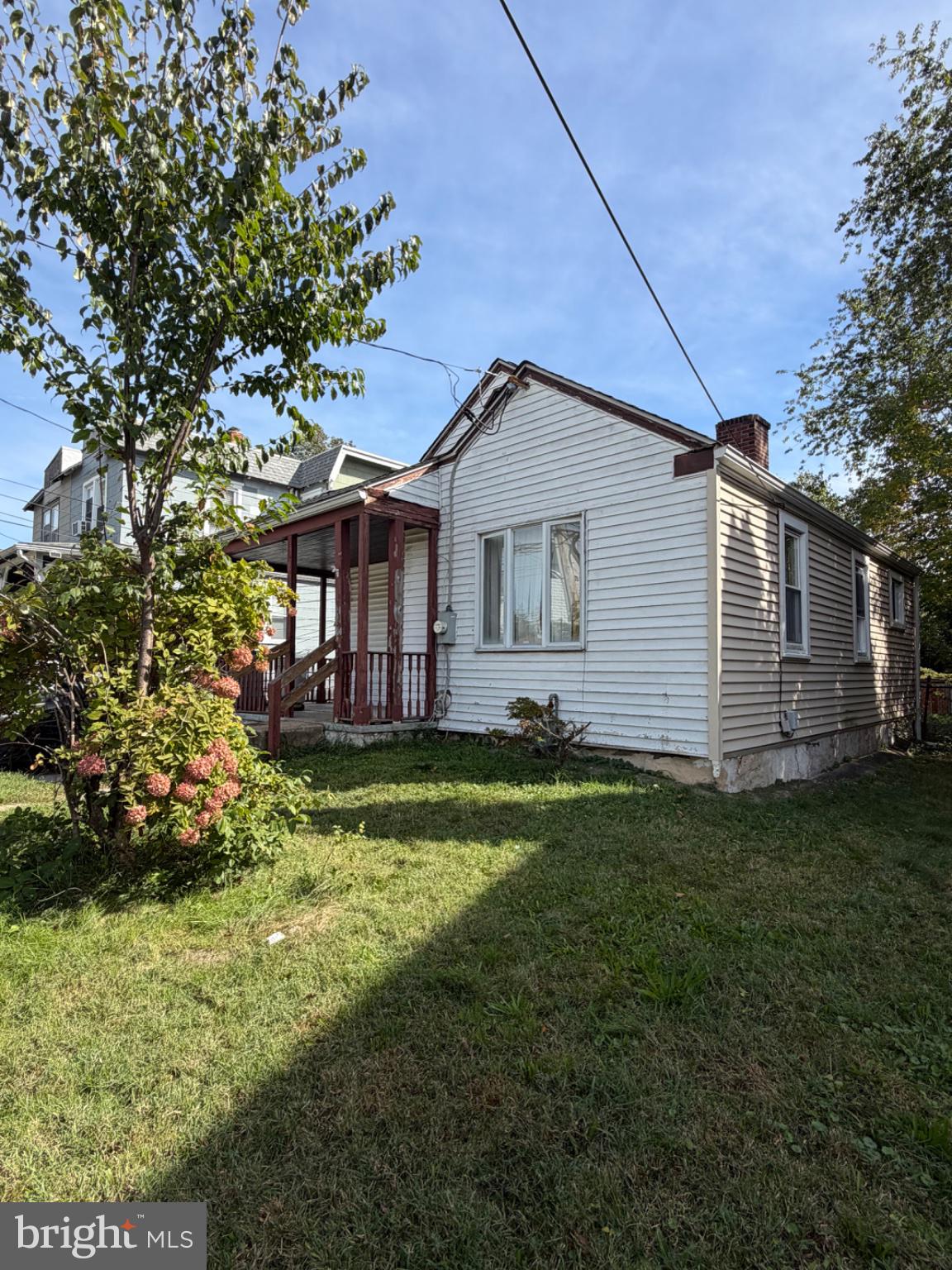 1129 WOODLAND AVENUE