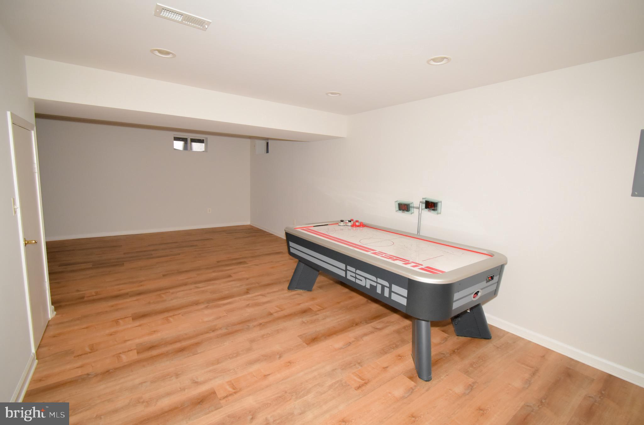 SPRING GLEN - Residential Lease