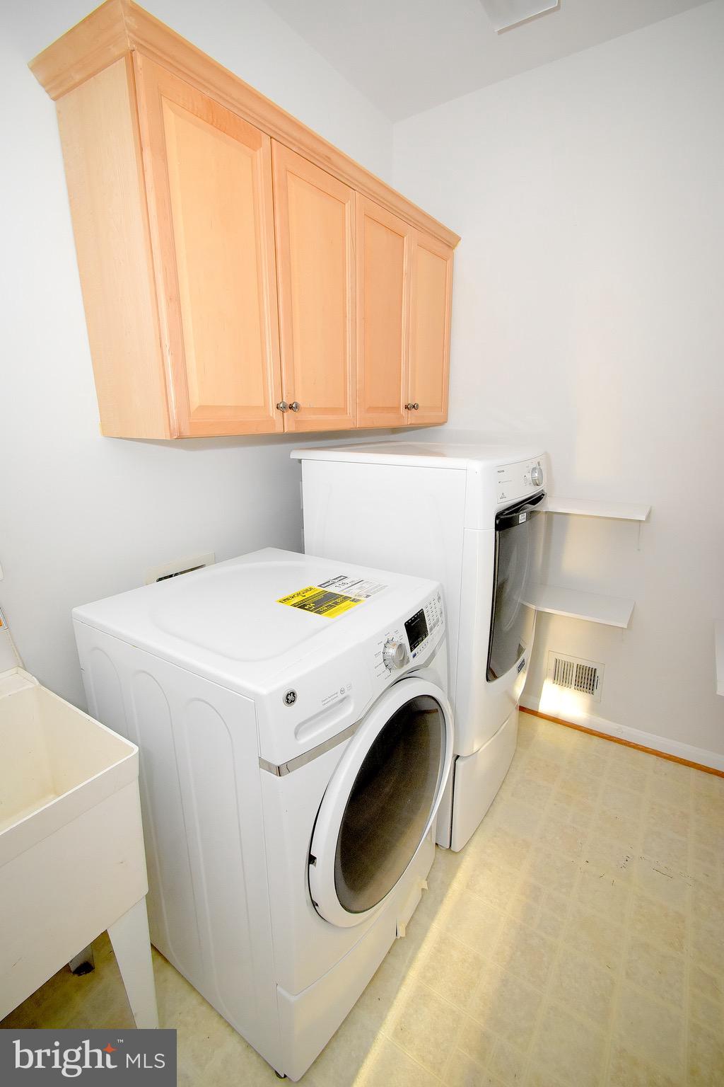 SPRING GLEN - Residential Lease