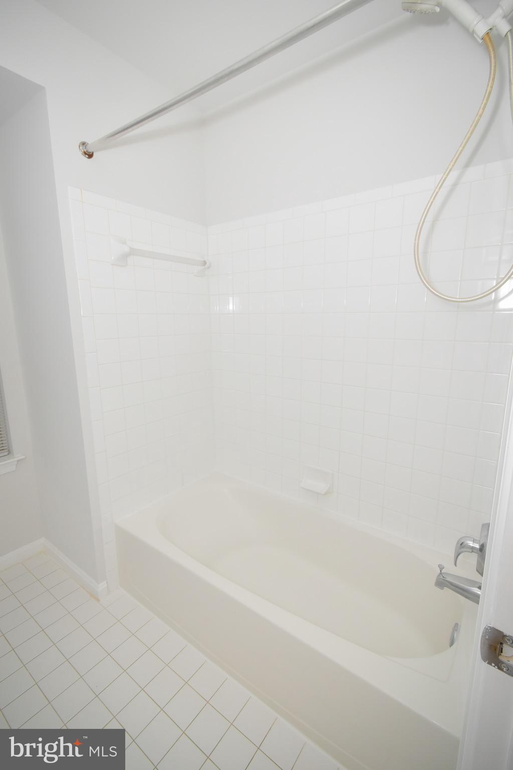 SPRING GLEN - Residential Lease