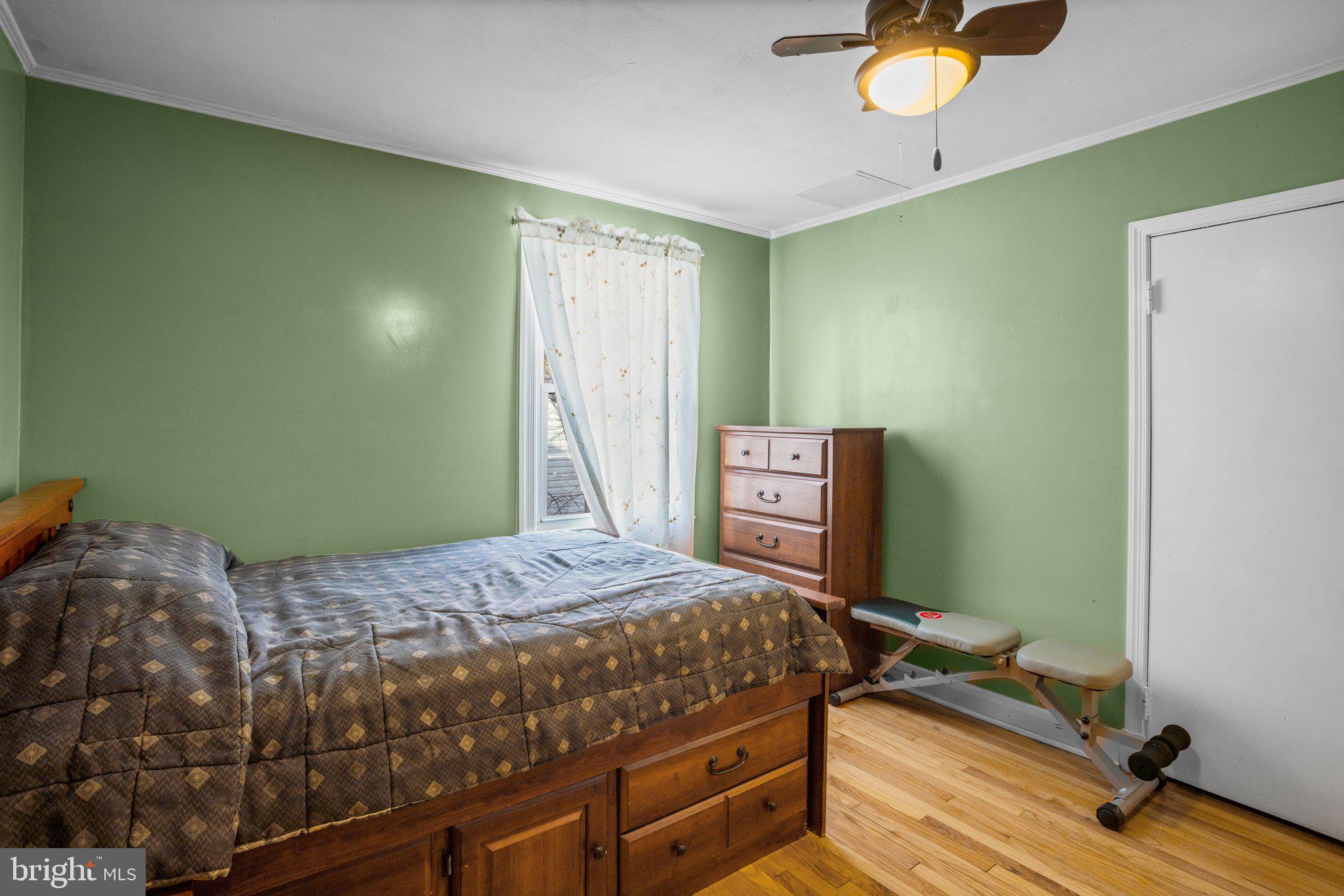 CATONSVILLE KNOLLS - Residential