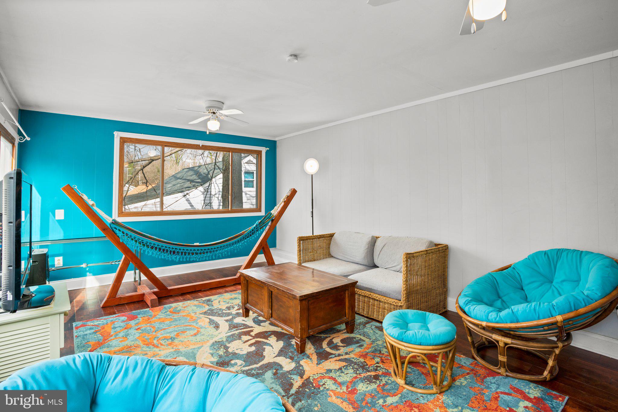 CATONSVILLE KNOLLS - Residential