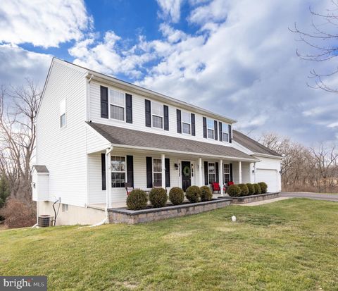 Photo of 60 Arbor Court, ROYERSFORD, PA 19468 (MLS # PAMC2165508)