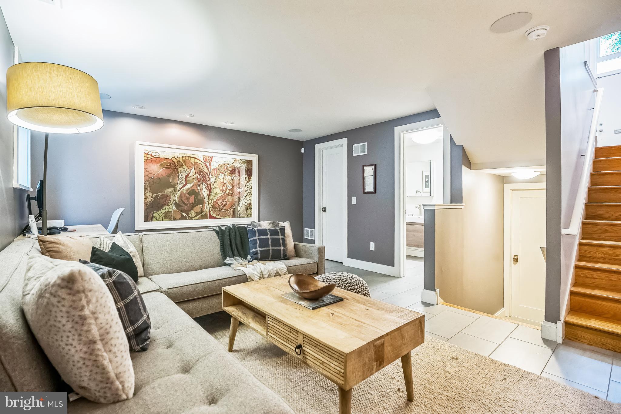 SOCIETY HILL - Residential