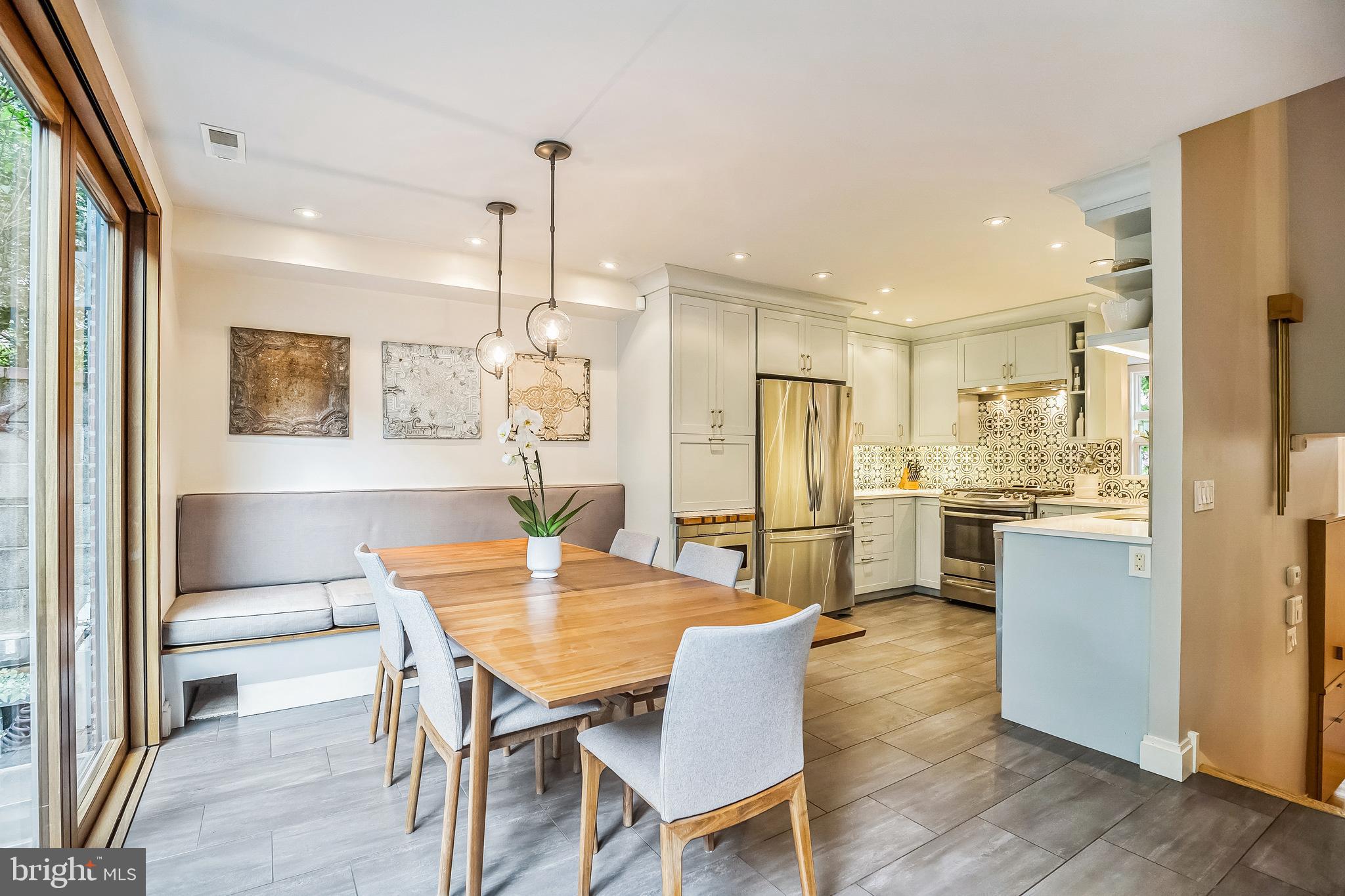 SOCIETY HILL - Residential